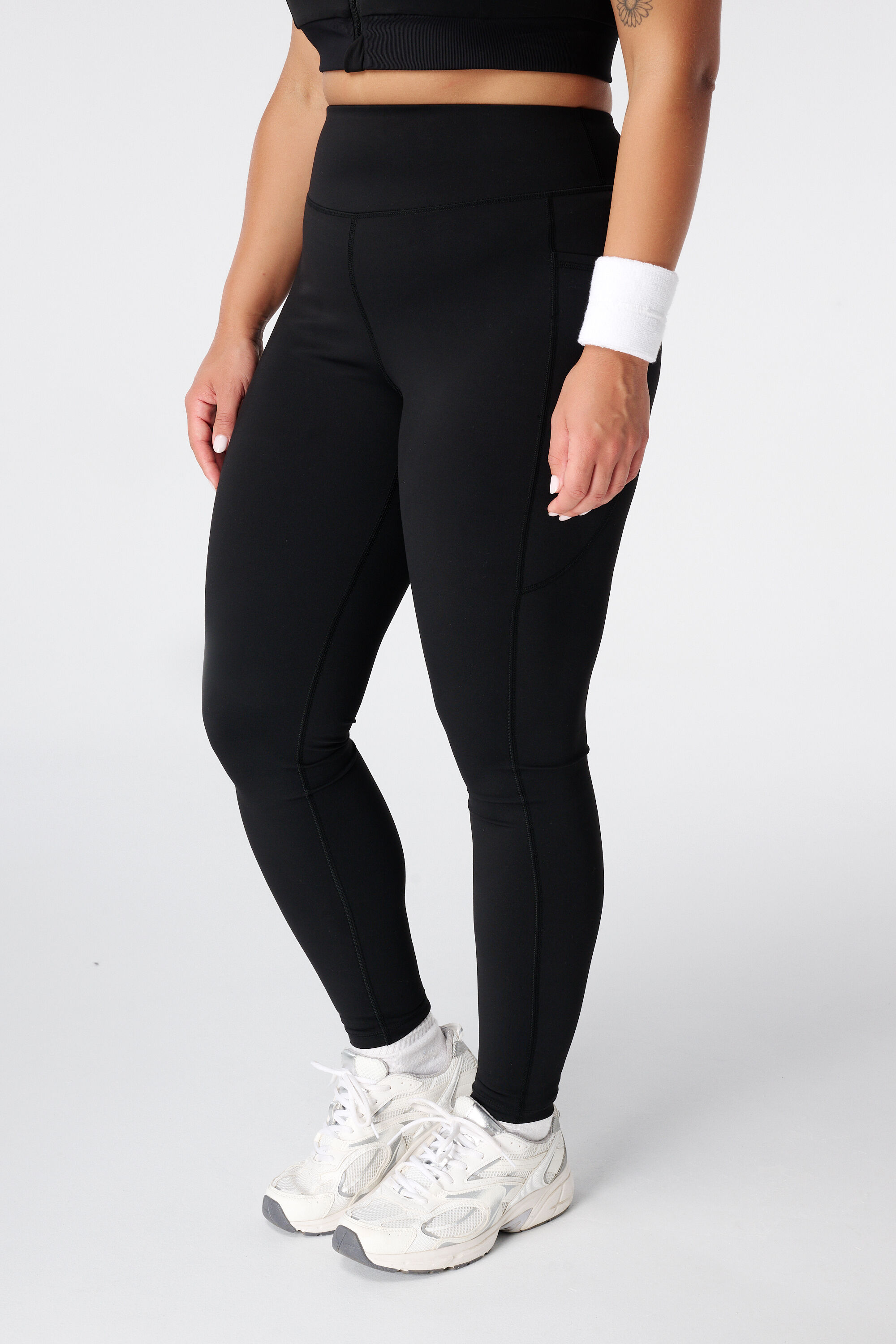 Legging deportivo con bolsillos laterales image number 5