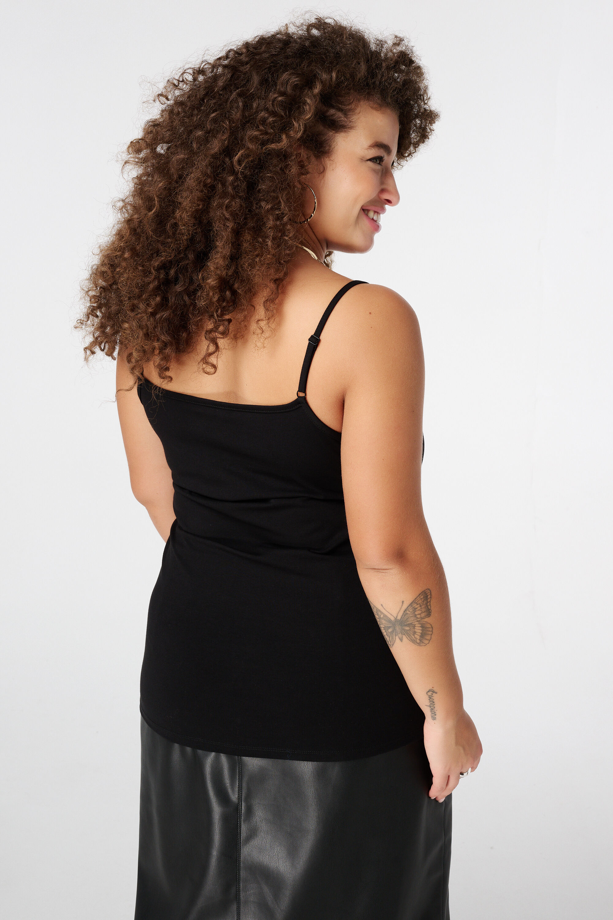 Top de espagueti con el&aacute;stico image number 3