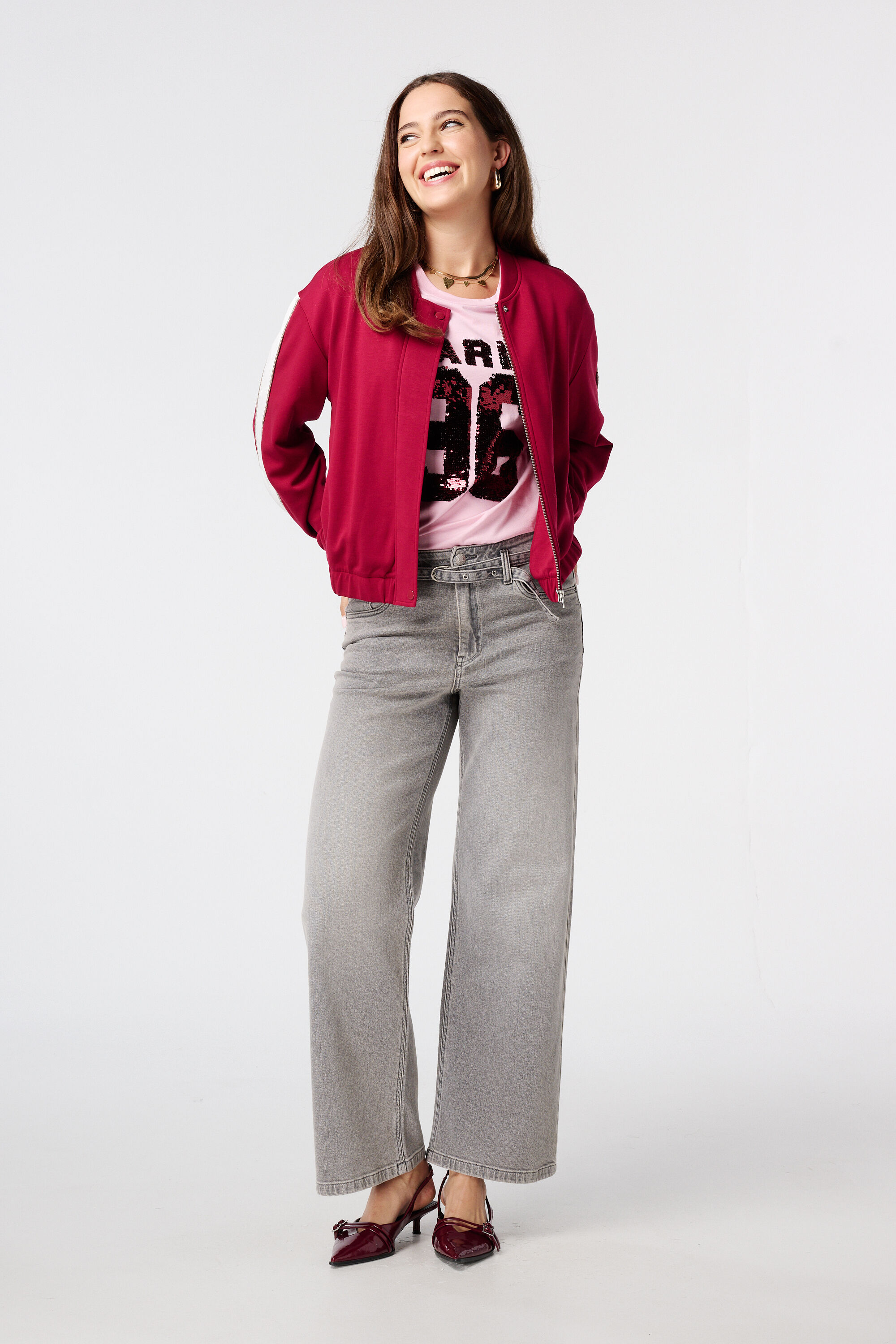 Camiseta con lentejuelas  image number 5