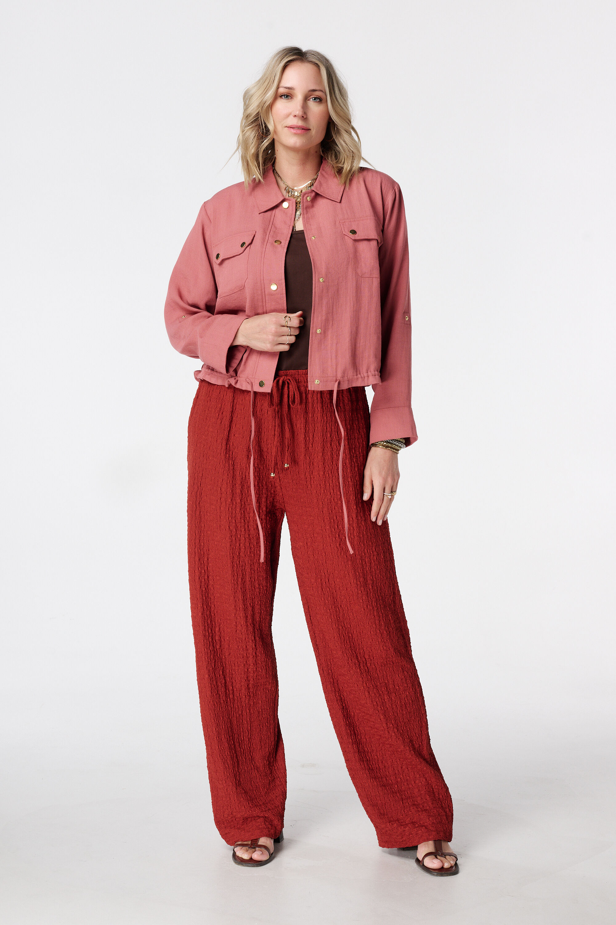 Pantal&oacute;n con cintura el&aacute;stica