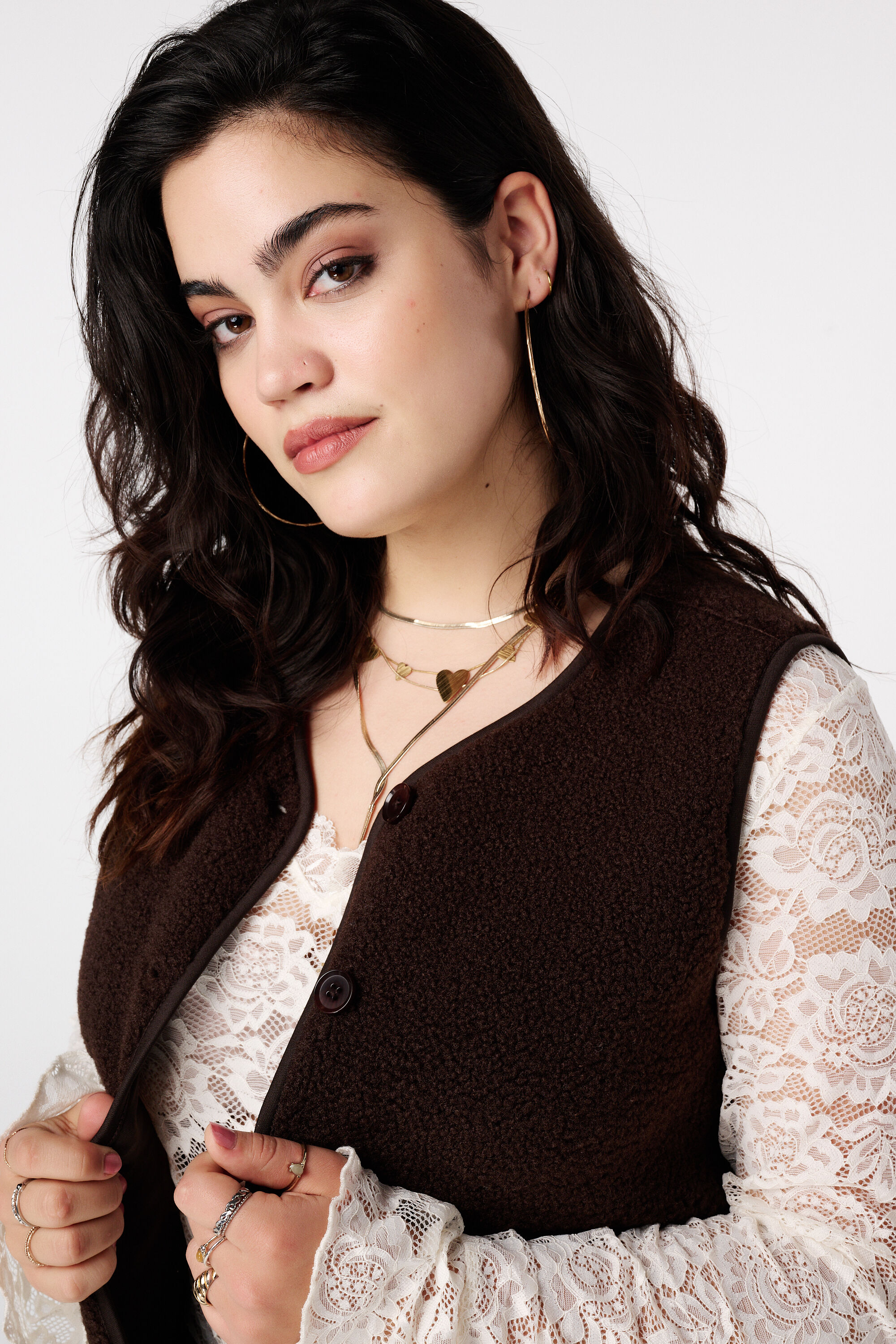 Chaleco teddy con cierre de botones image number 4