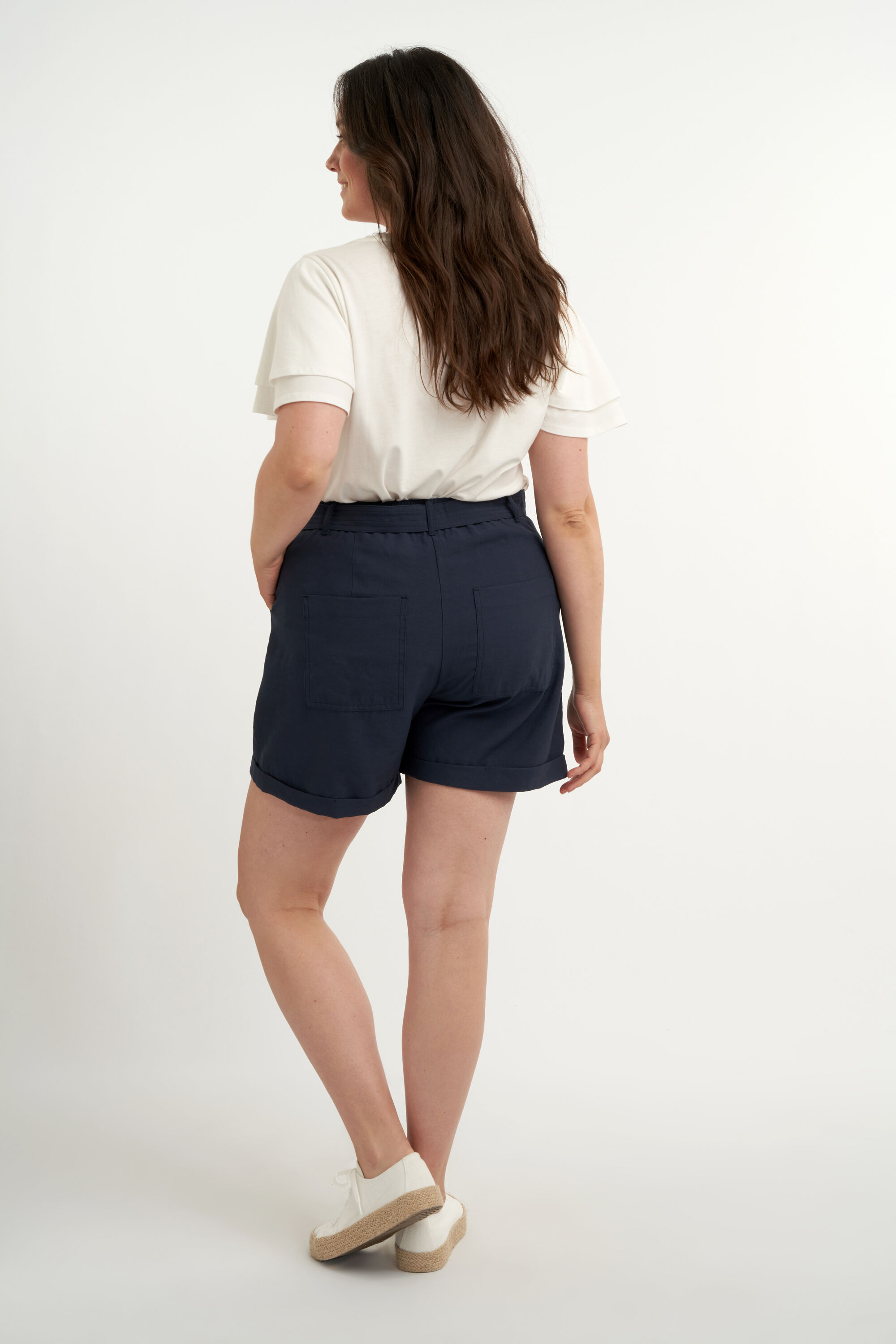 Shorts con cremalleras  image number 4