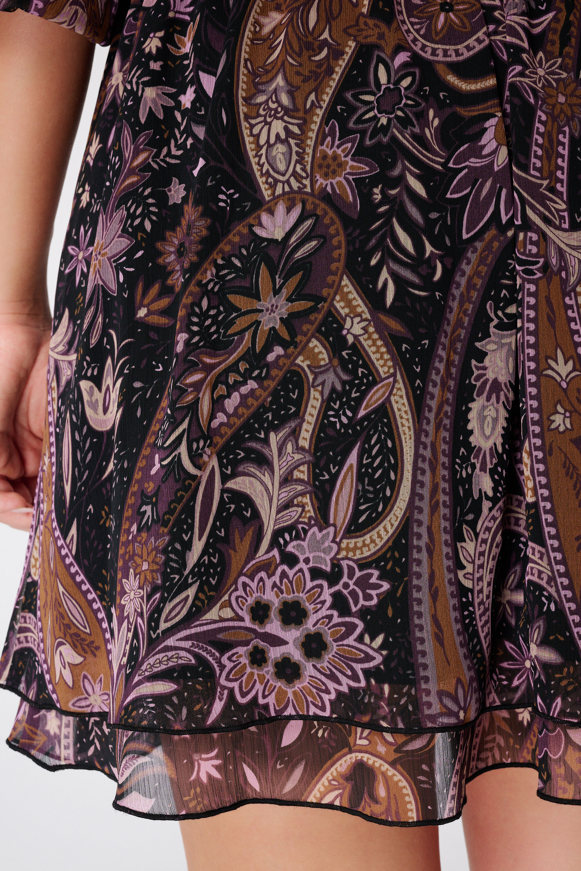 Vestido con estampado image number 6