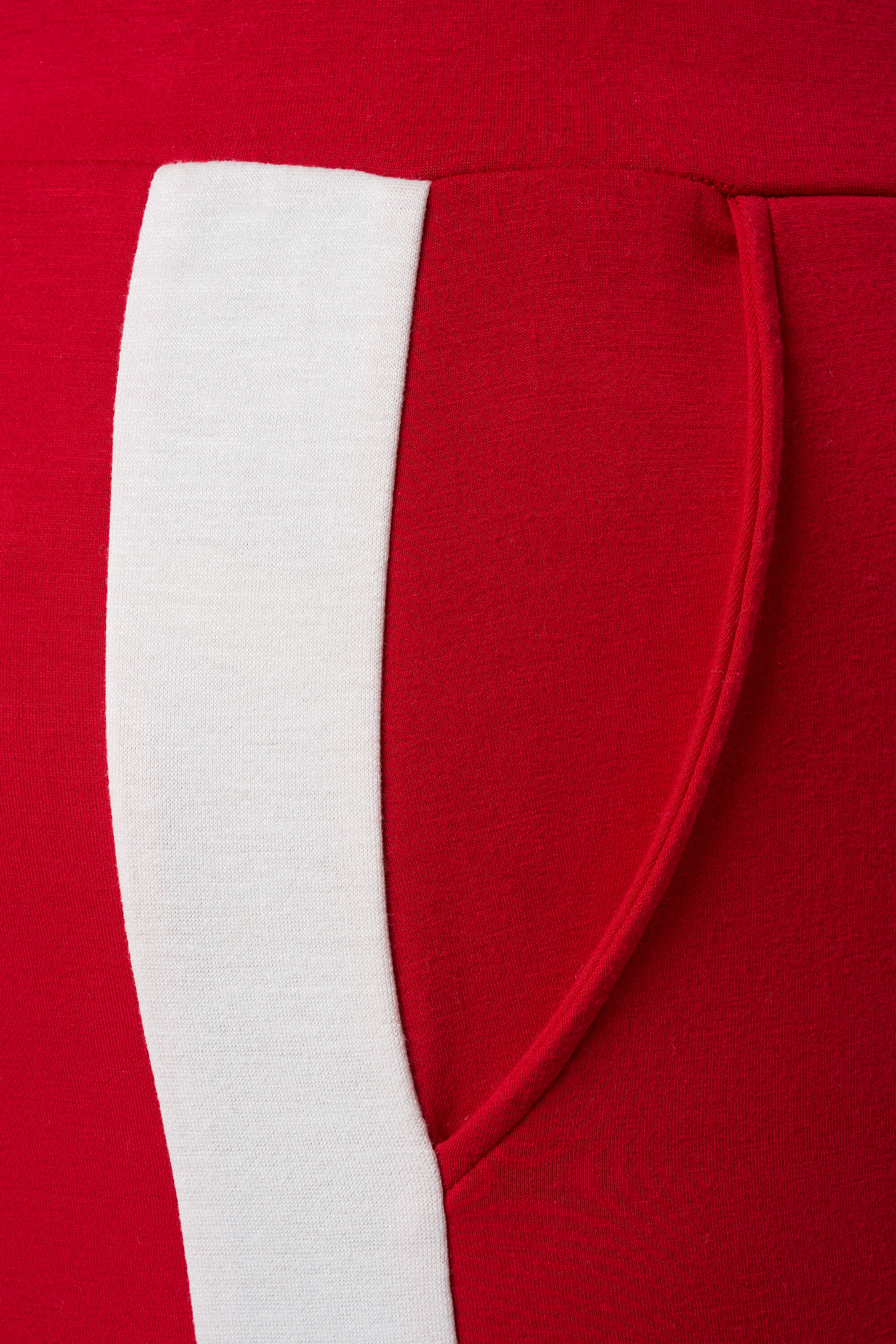 Pantalones con raya que contrasta image number 4