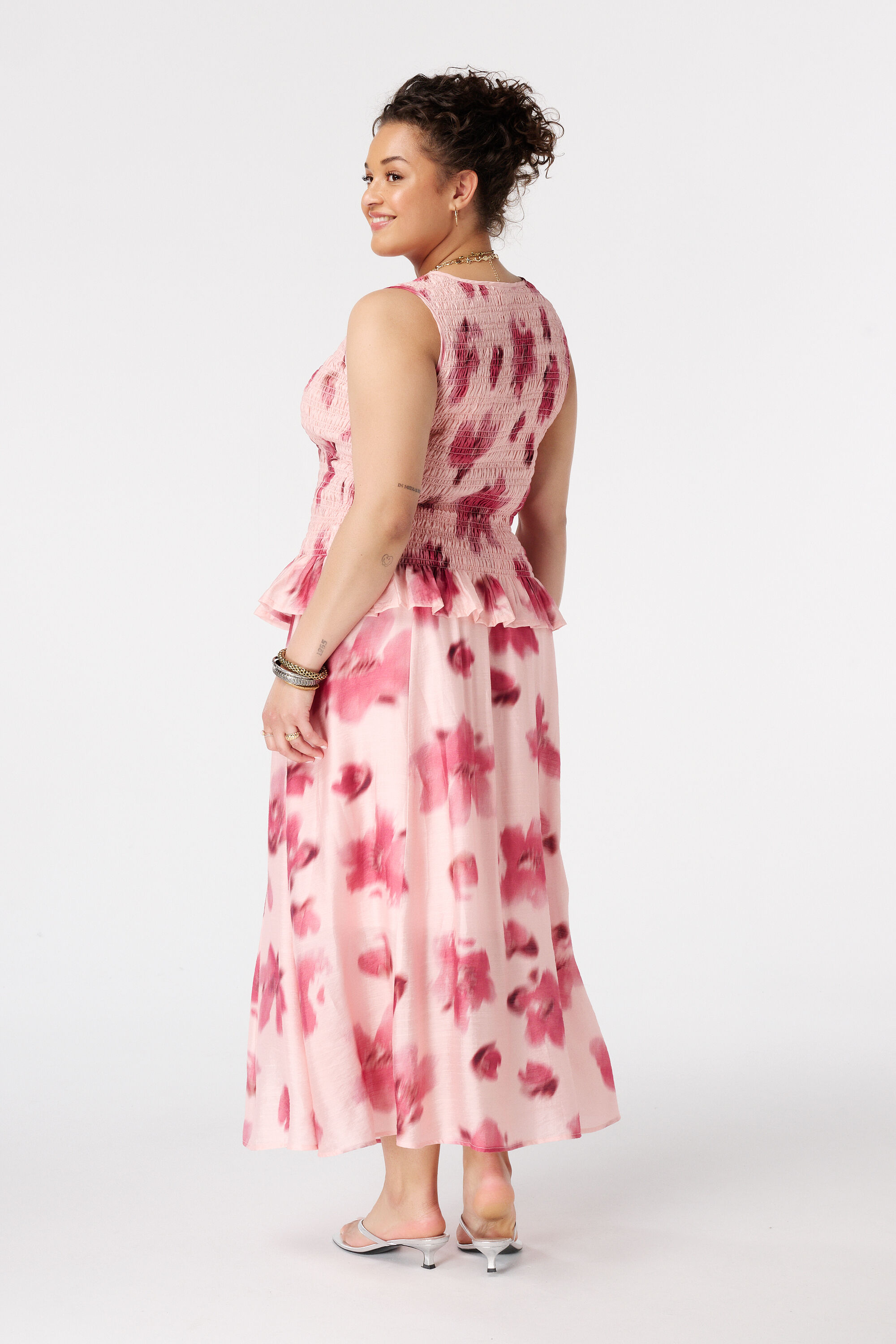 Falda con aspecto satinado y estampado floral image number 3