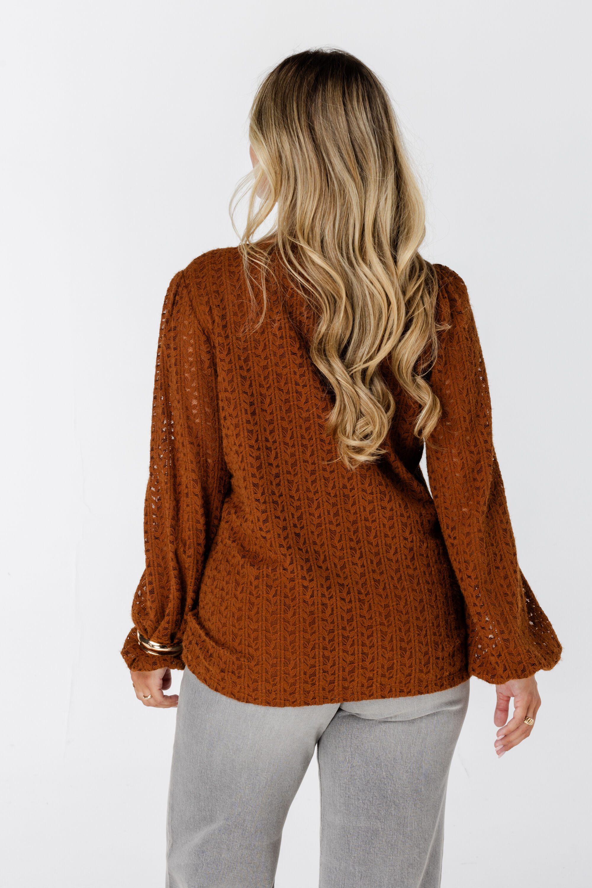 Top con encaje image number 3