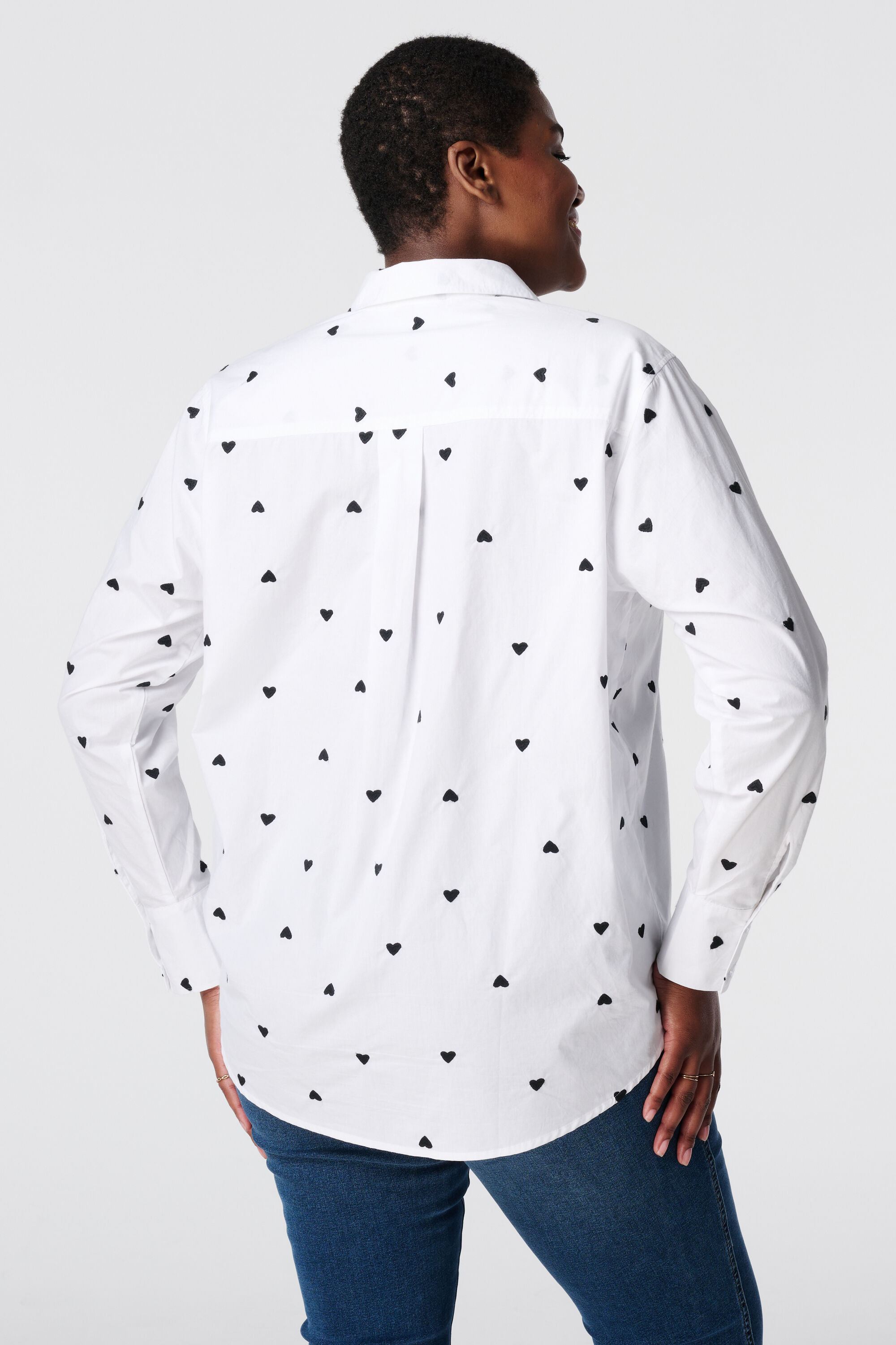 Blusa camisa con coraz&oacute;n image number 3