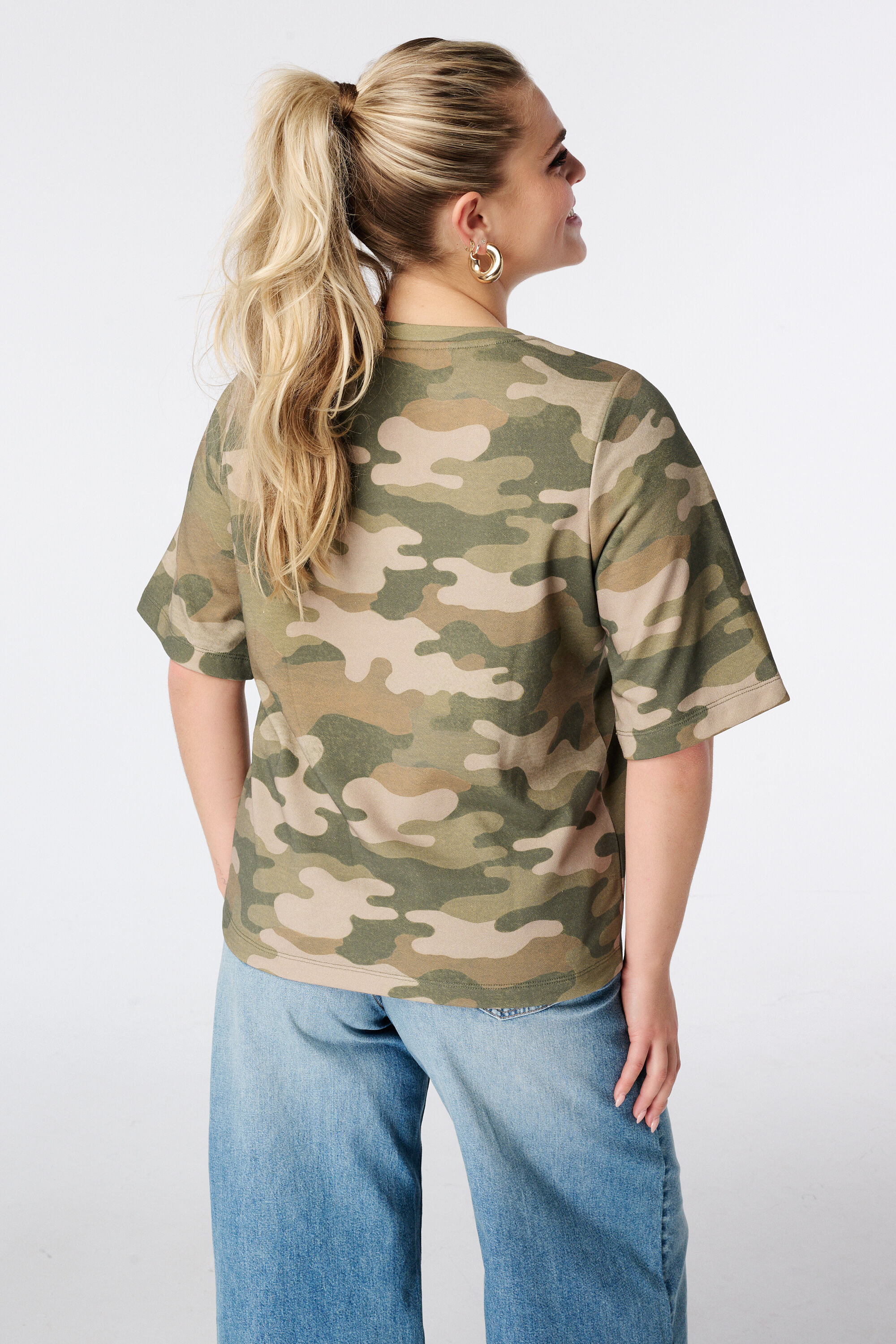 Camiseta de tejido de sudadera con estampado de camuflaje image number 3