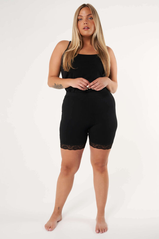 Pack de dos leggings cortos con encaje image number 0