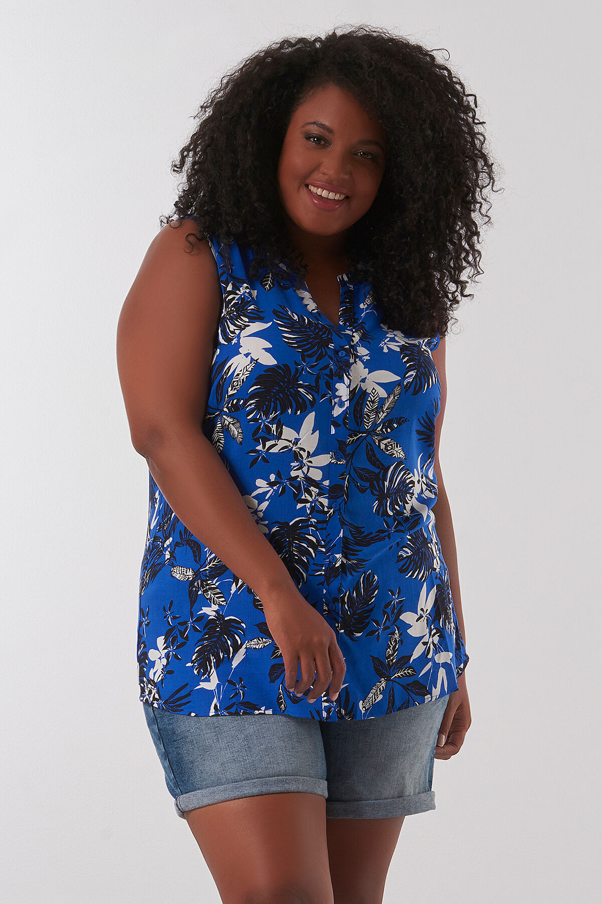 Blusa sin mangas con estampado integral image number 0