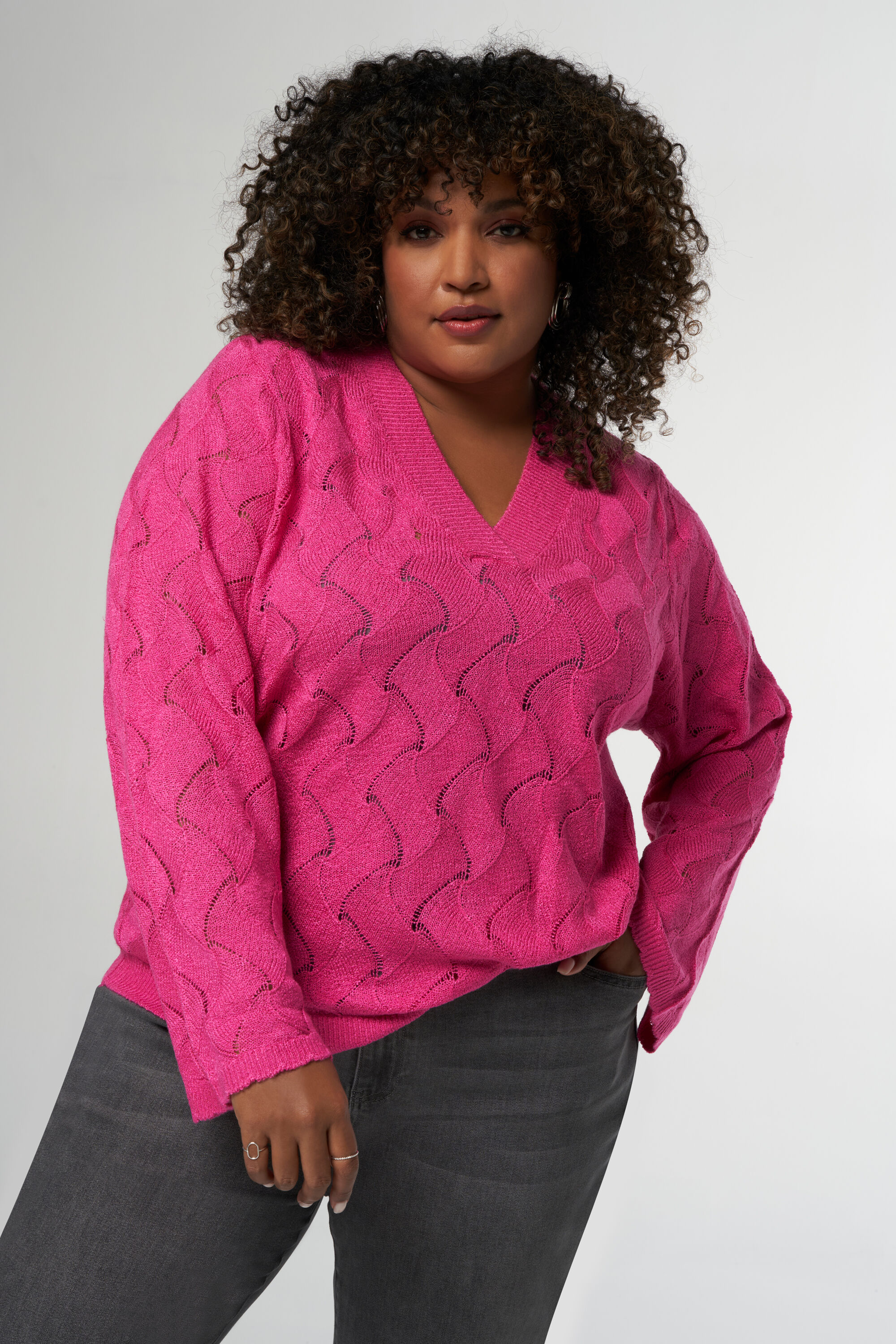 Jersey de punto con escote en V image number 5