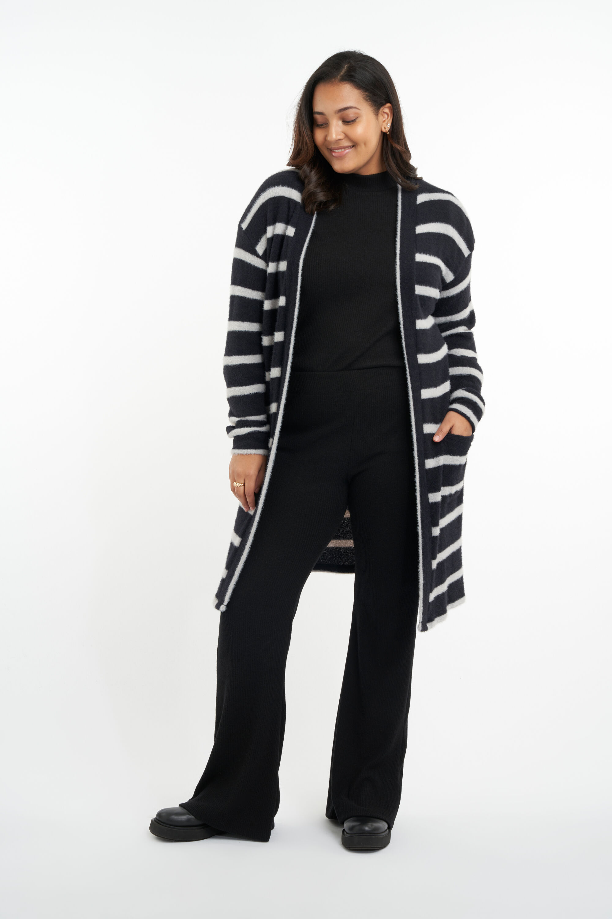 C&aacute;rdigan de rayas image number 6