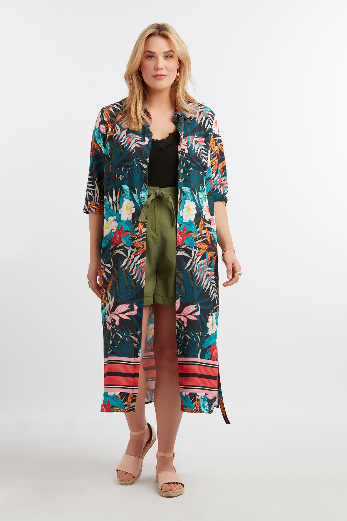 Vestido tipo blusa con estampado tropical image number 5