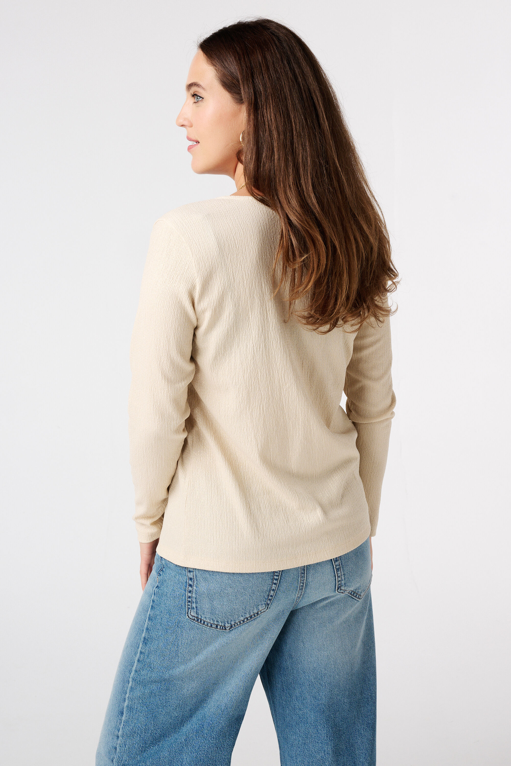 Top con detalle calado image number 3