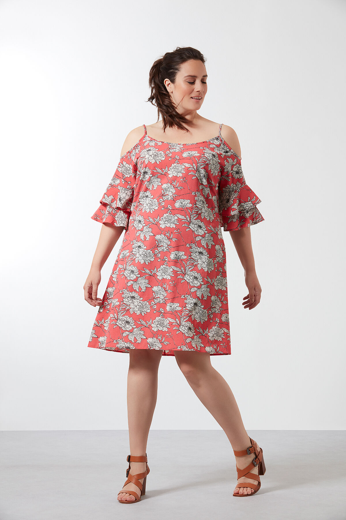 Vestido liso con hombros descubiertos y estampado integral image number 3