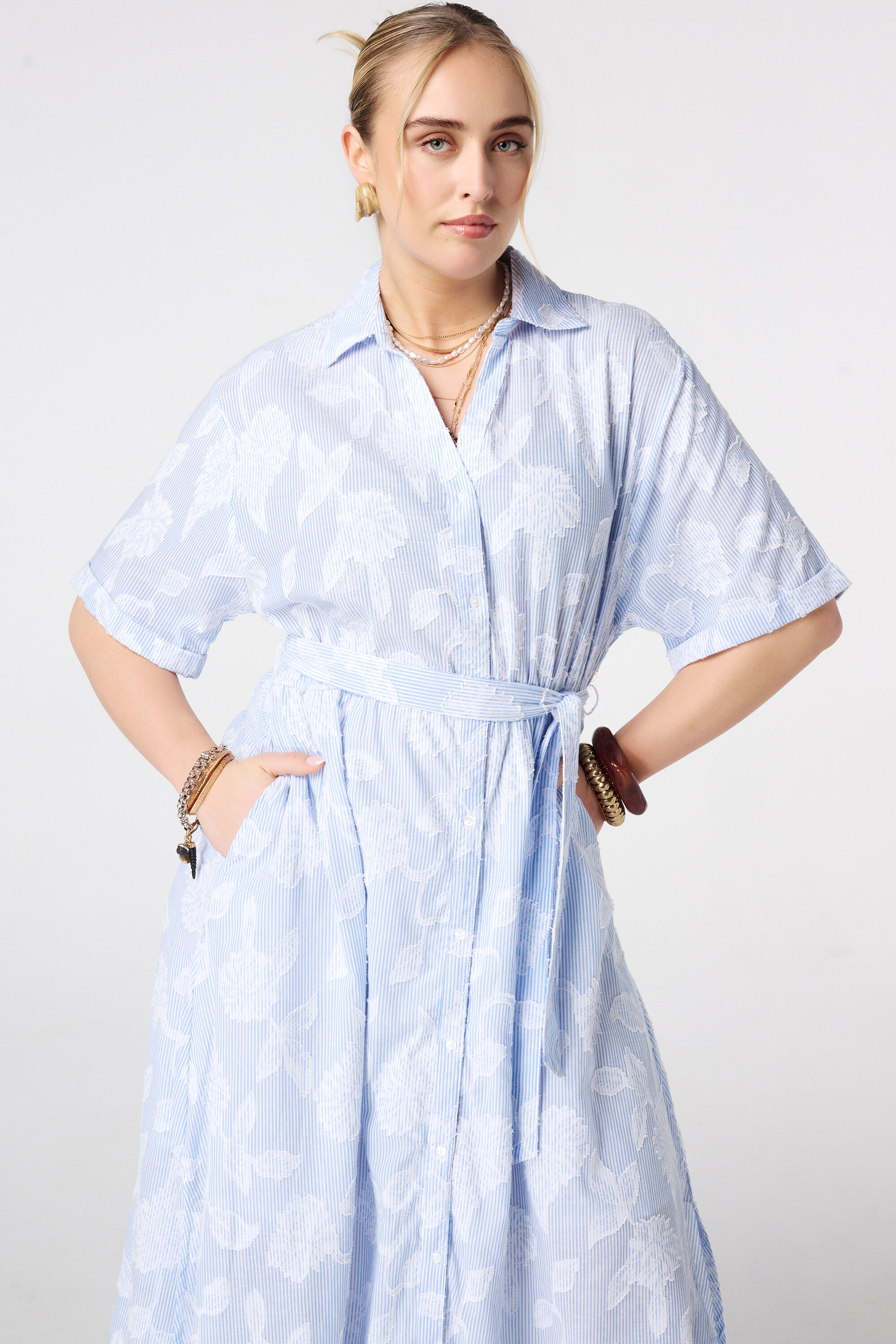 Vestido de rayas con estampado floral image number 3