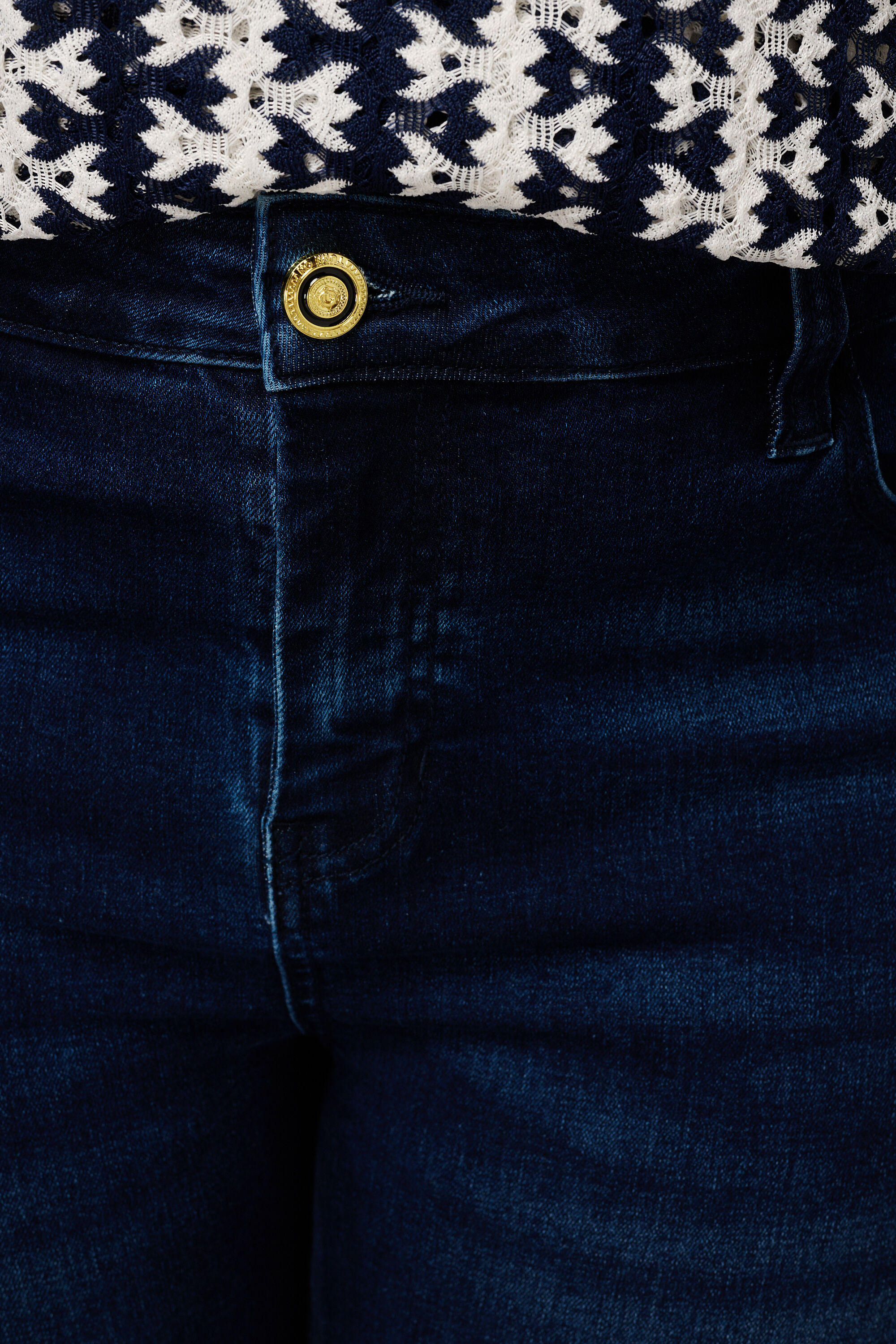 Vaqueros capri el&aacute;sticos image number 4