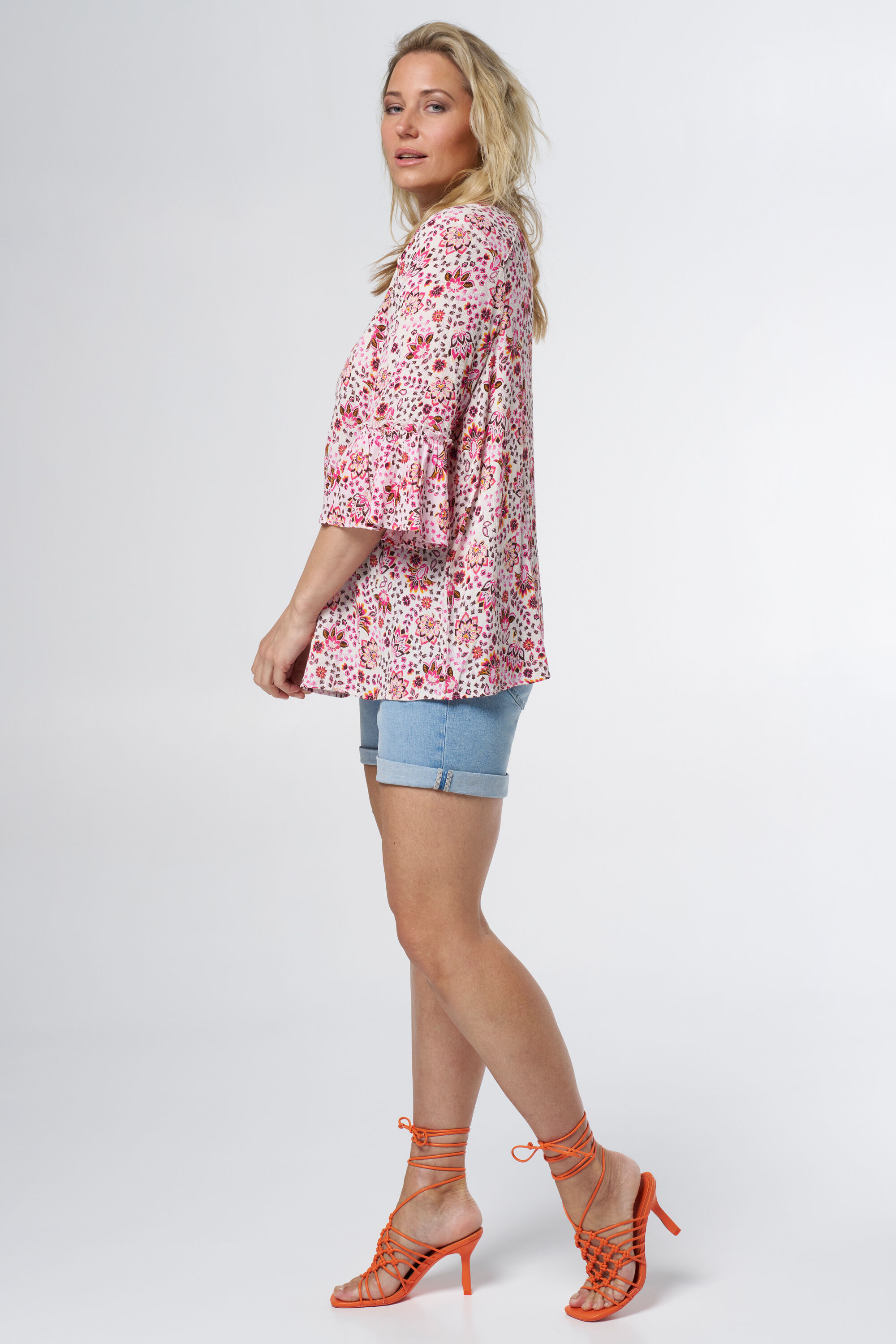 Blusa con estampado image number 6