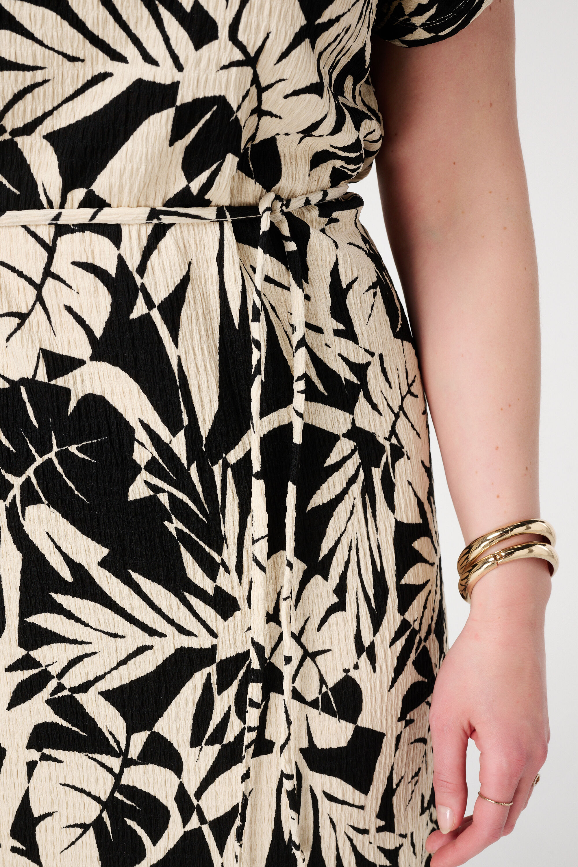 Vestido midi estampado con cord&oacute;n image number 4