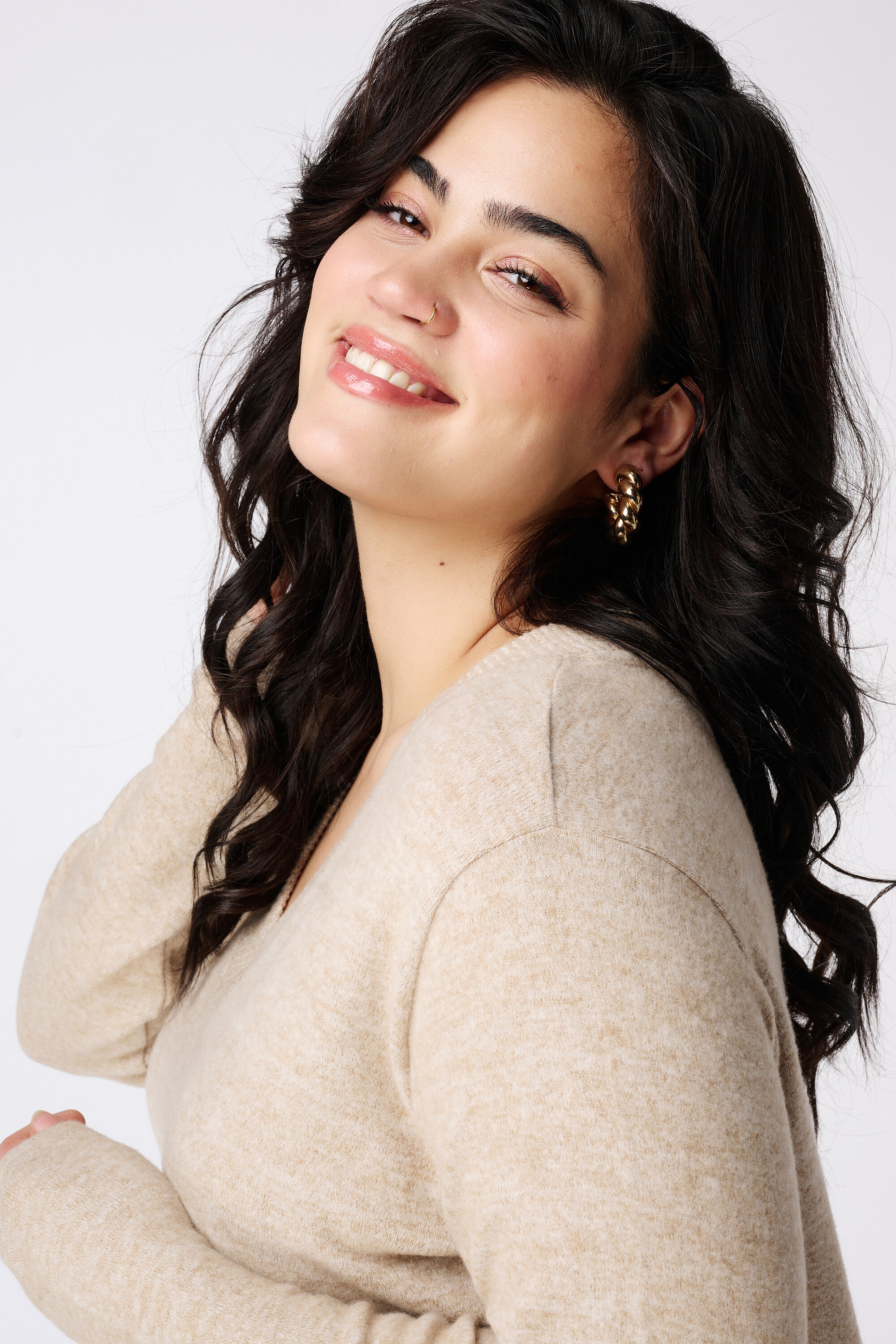 Vestido suave con escote en V  image number 4