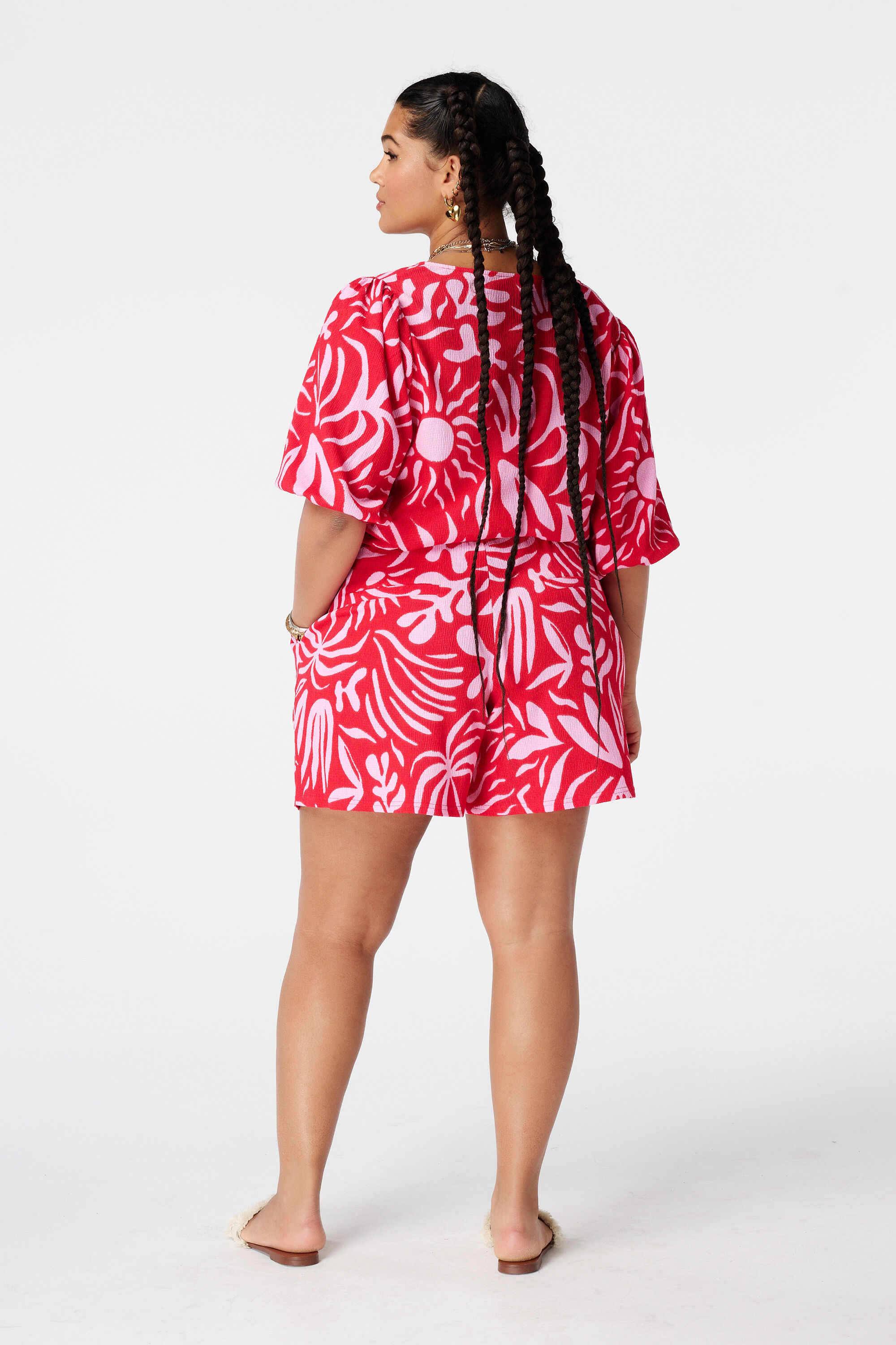 Short con cintura el&aacute;stica image number 3