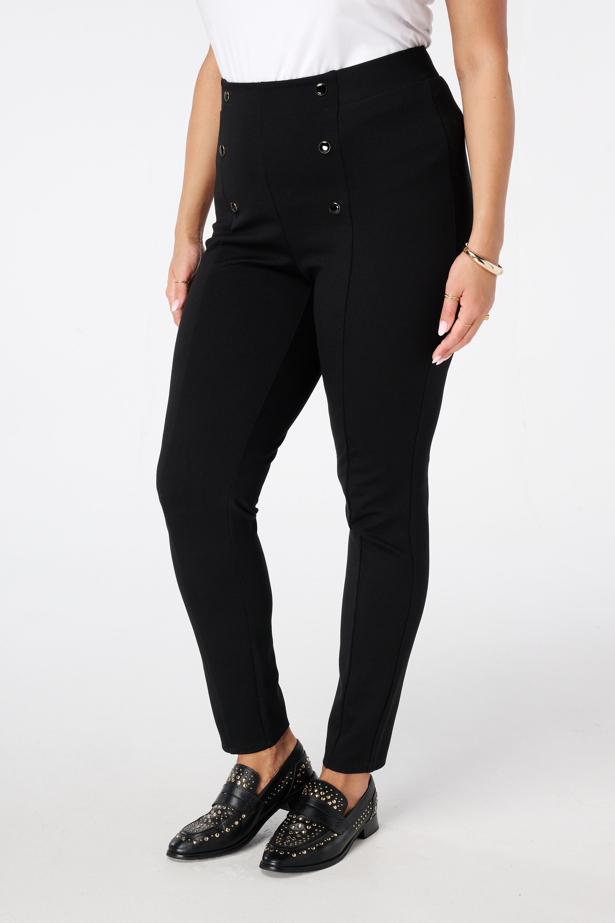 Treggings con botones decorativos image number 5