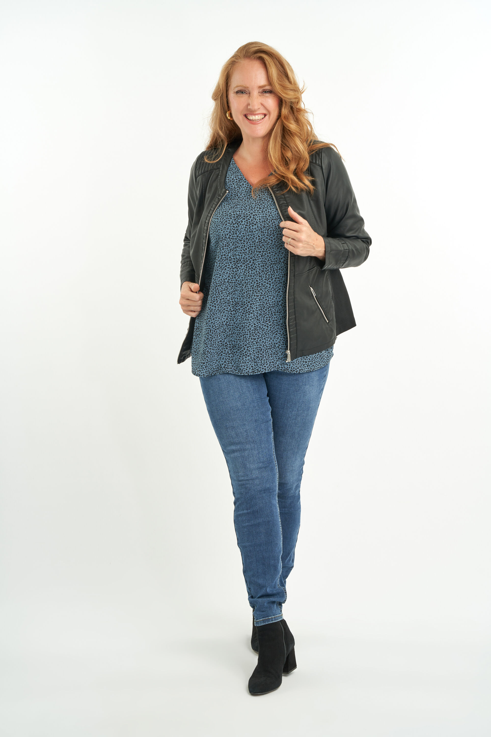 Cazadora de cuero sint&eacute;tico  image number 5