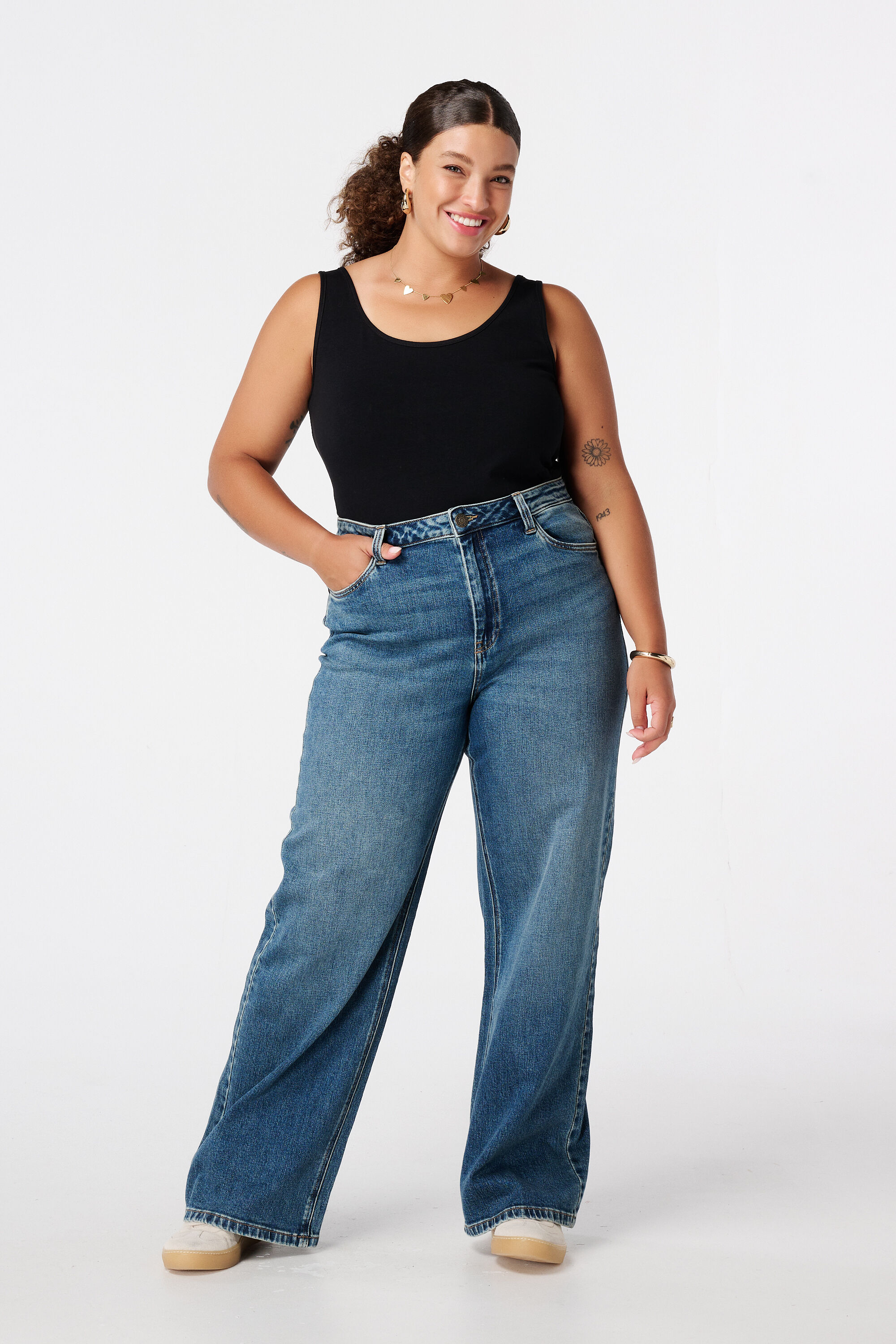 Camiseta extra larga sin mangas de algod&oacute;n image number 5