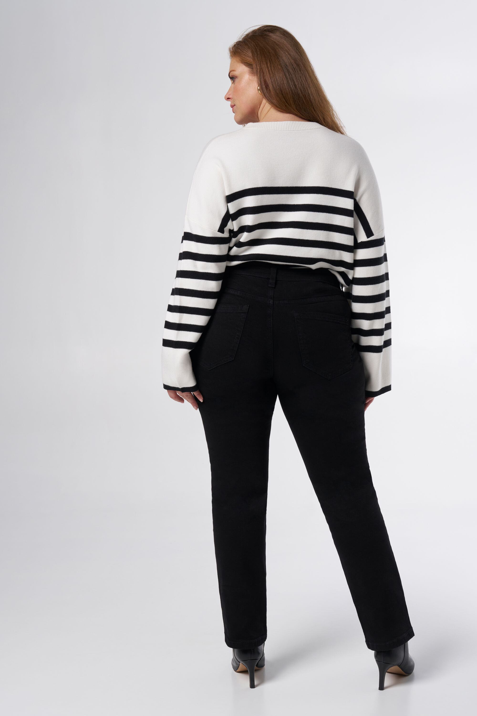 Los vaqueros LILY de corte recto image number 3