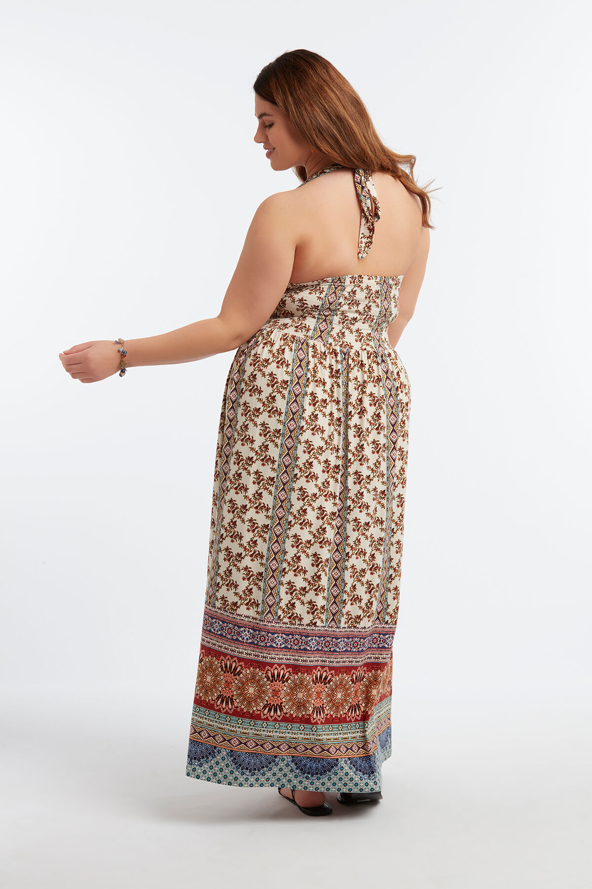 Vestido largo con cuello halter image number 5