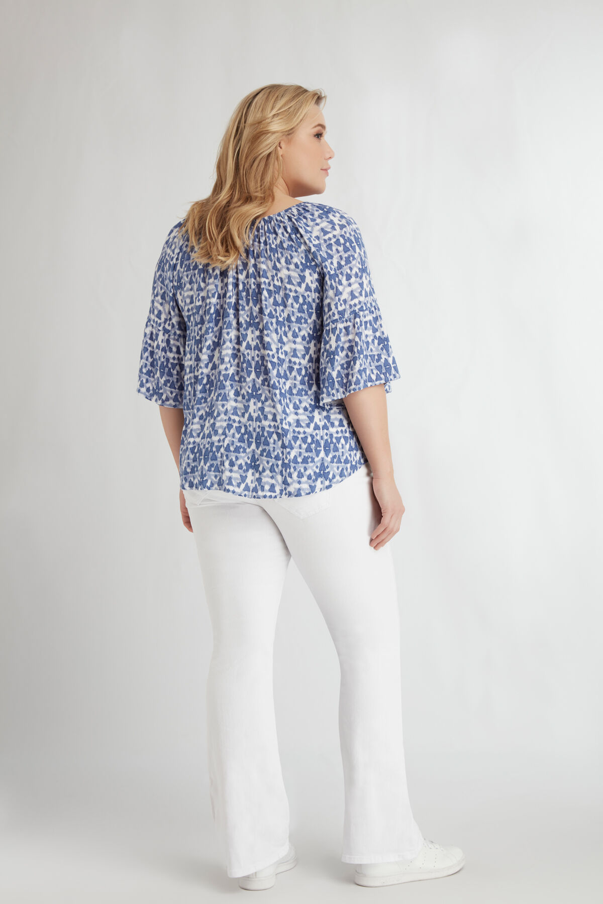 Blusa con manga campana image number 4