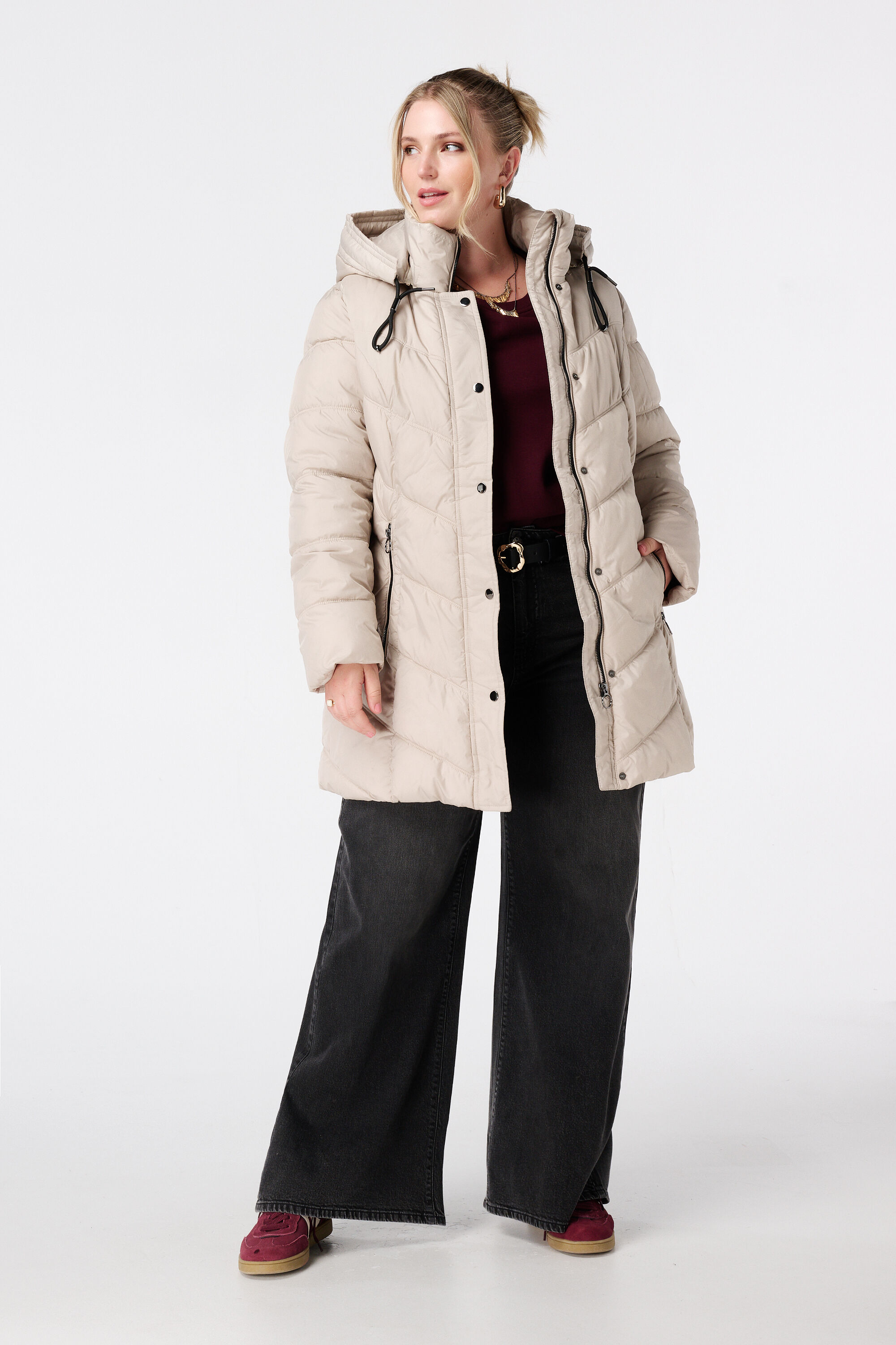 Chaqueta con capucha image number 5