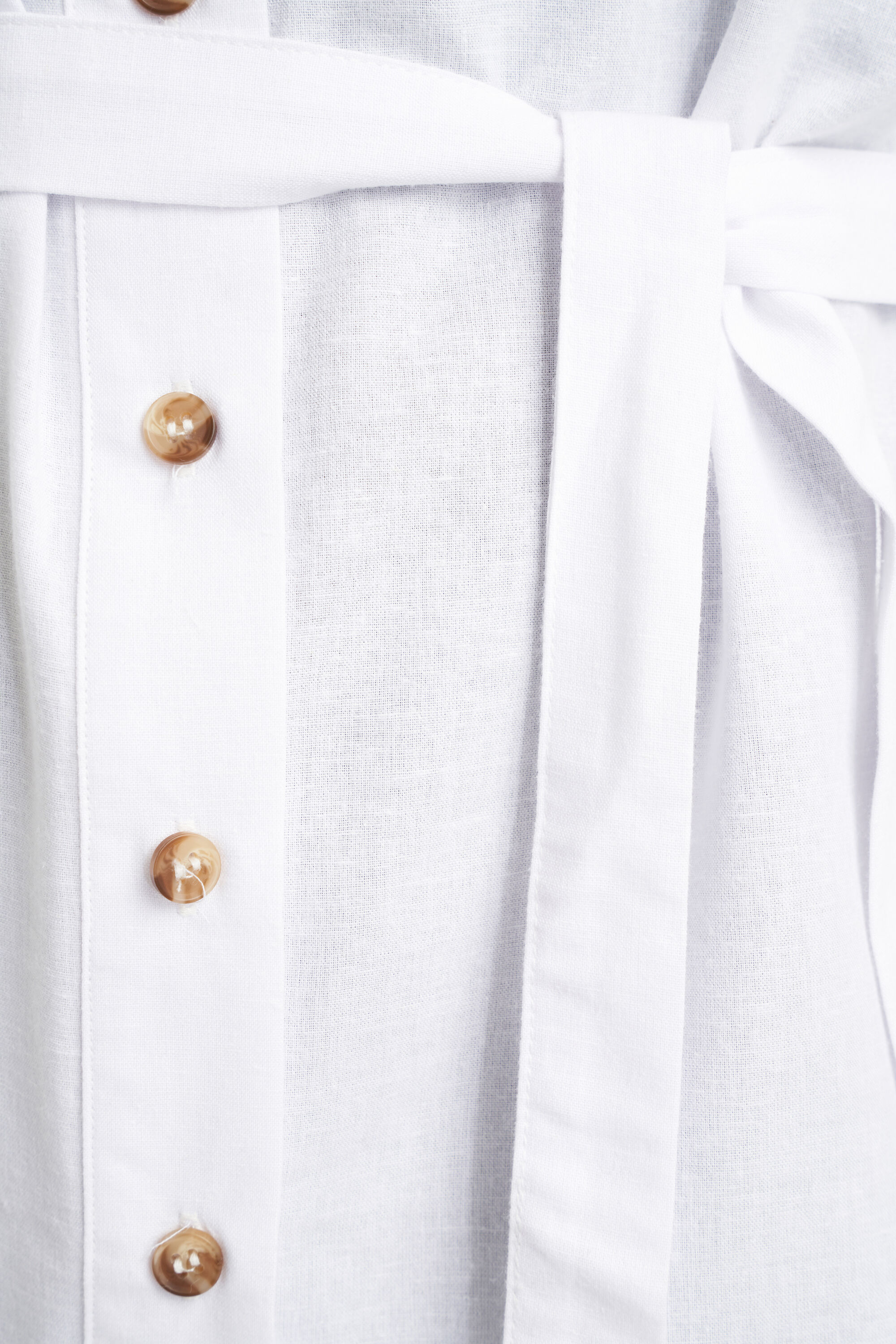 Chaqueta con cinto atado image number 5