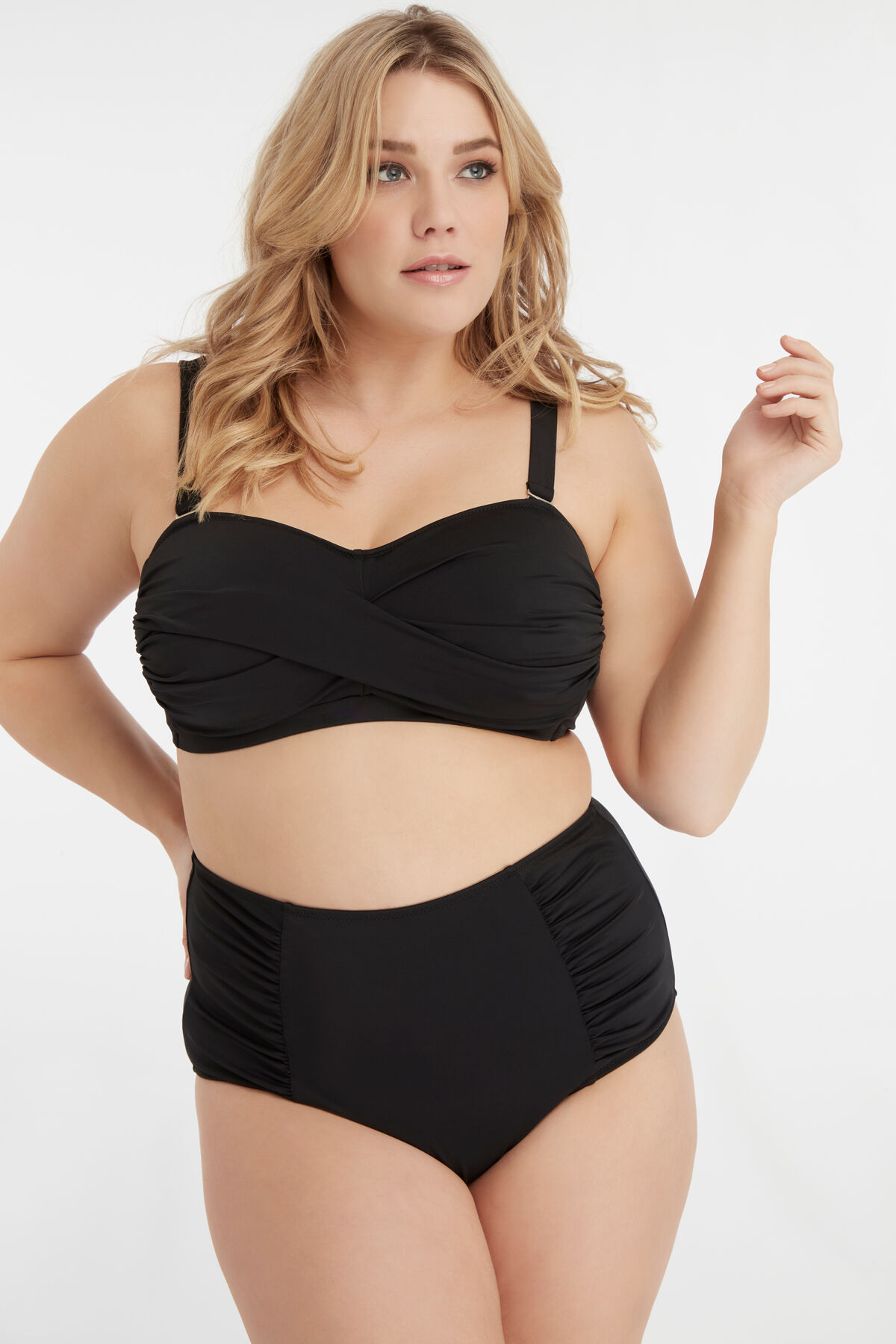 Braguita de bikini de color liso image number 4