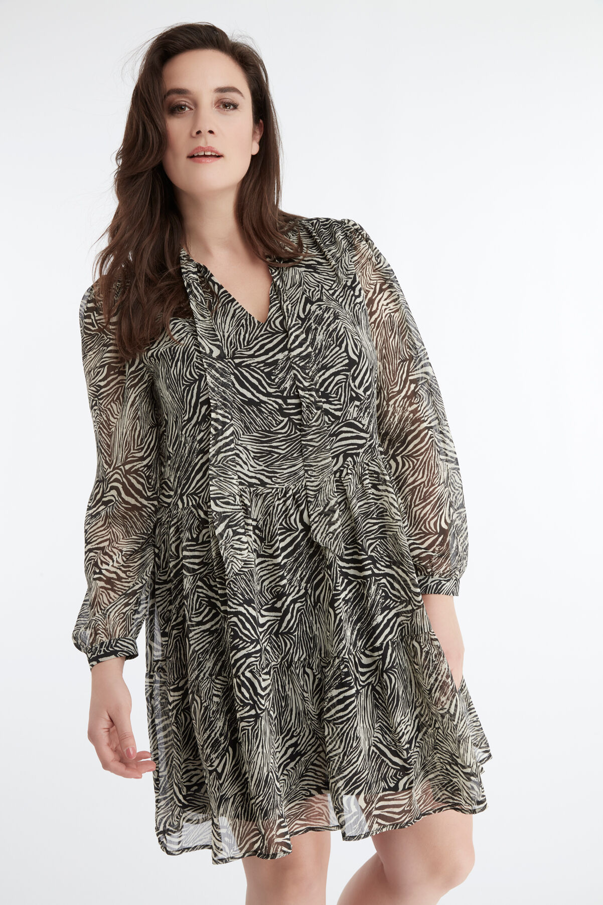 Vestido corto con estampado de cebra image number 3