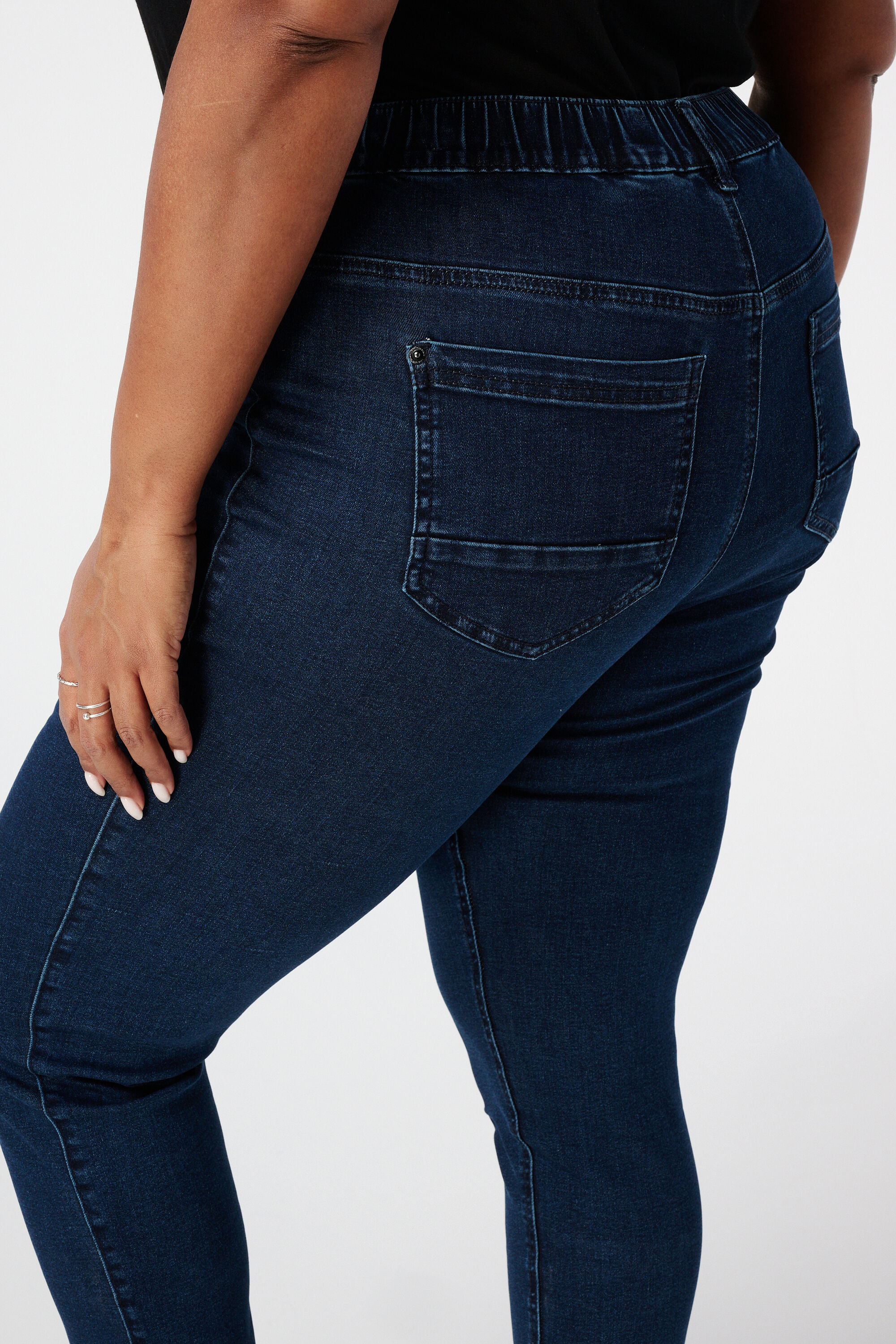 Treggings con aspecto denim image number 4