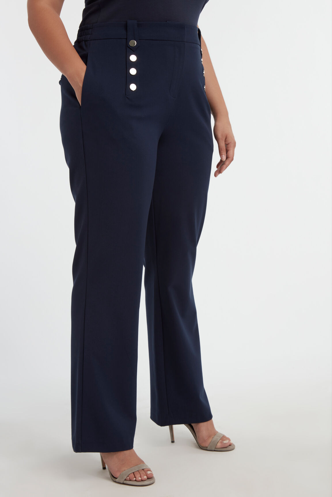 Pantalones con botones image number 3