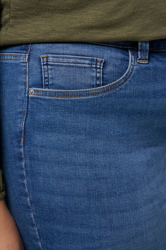 Vaqueros pitillo de cintura alta CHERRY image number 4