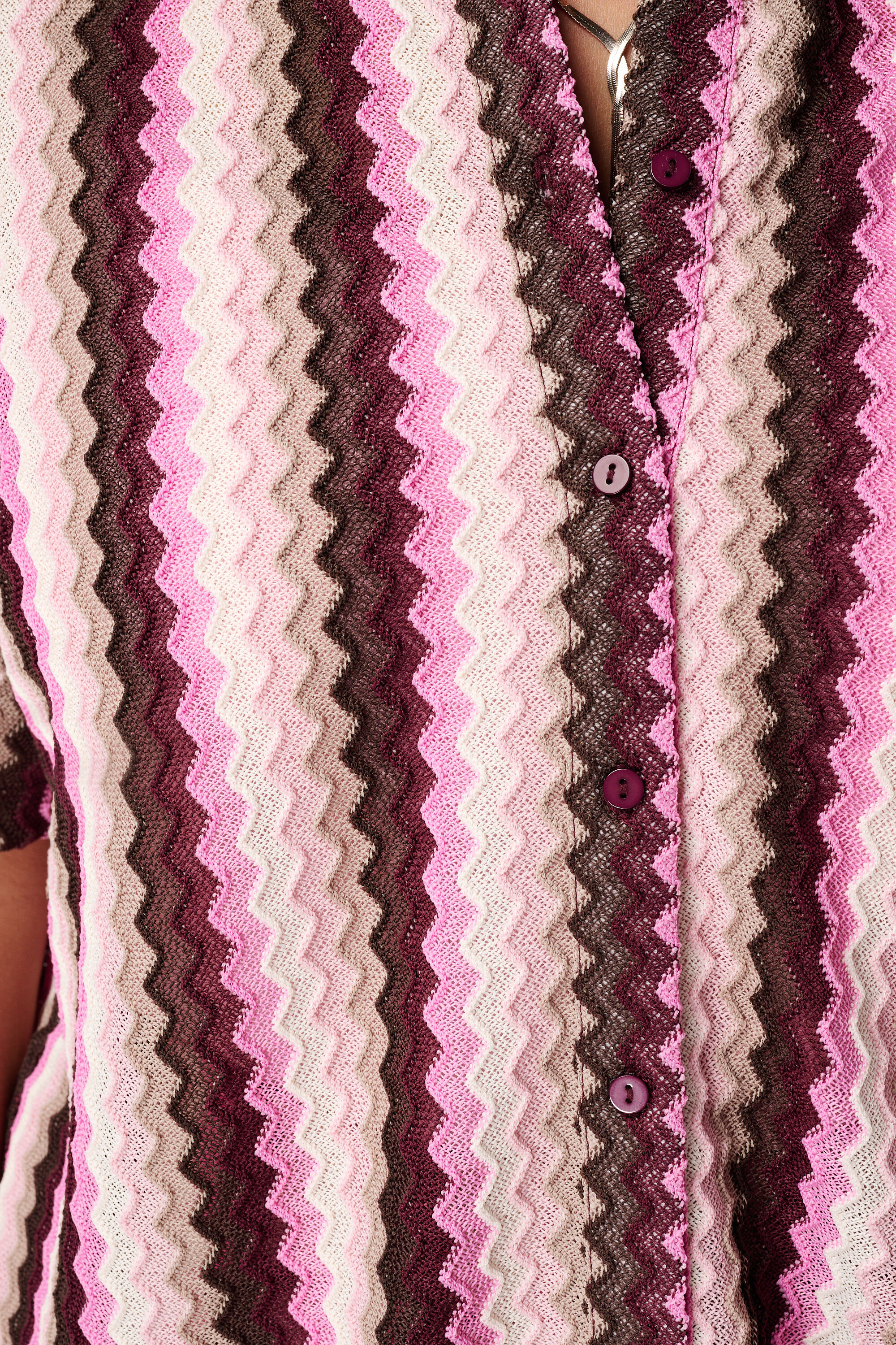 Top de crochet estilo polo image number 6