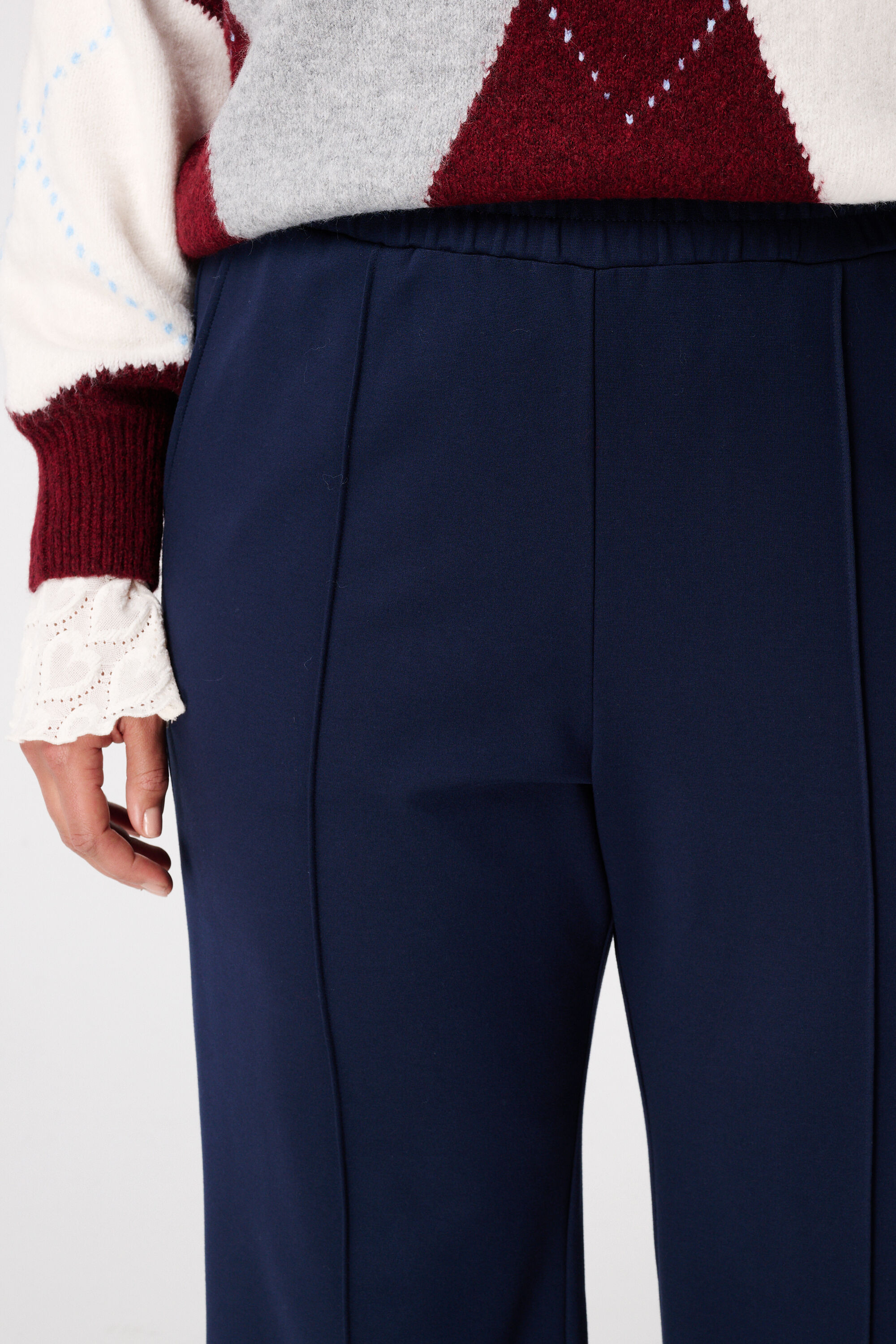 Pantal&oacute;n ancho con costuras decorativas image number 4