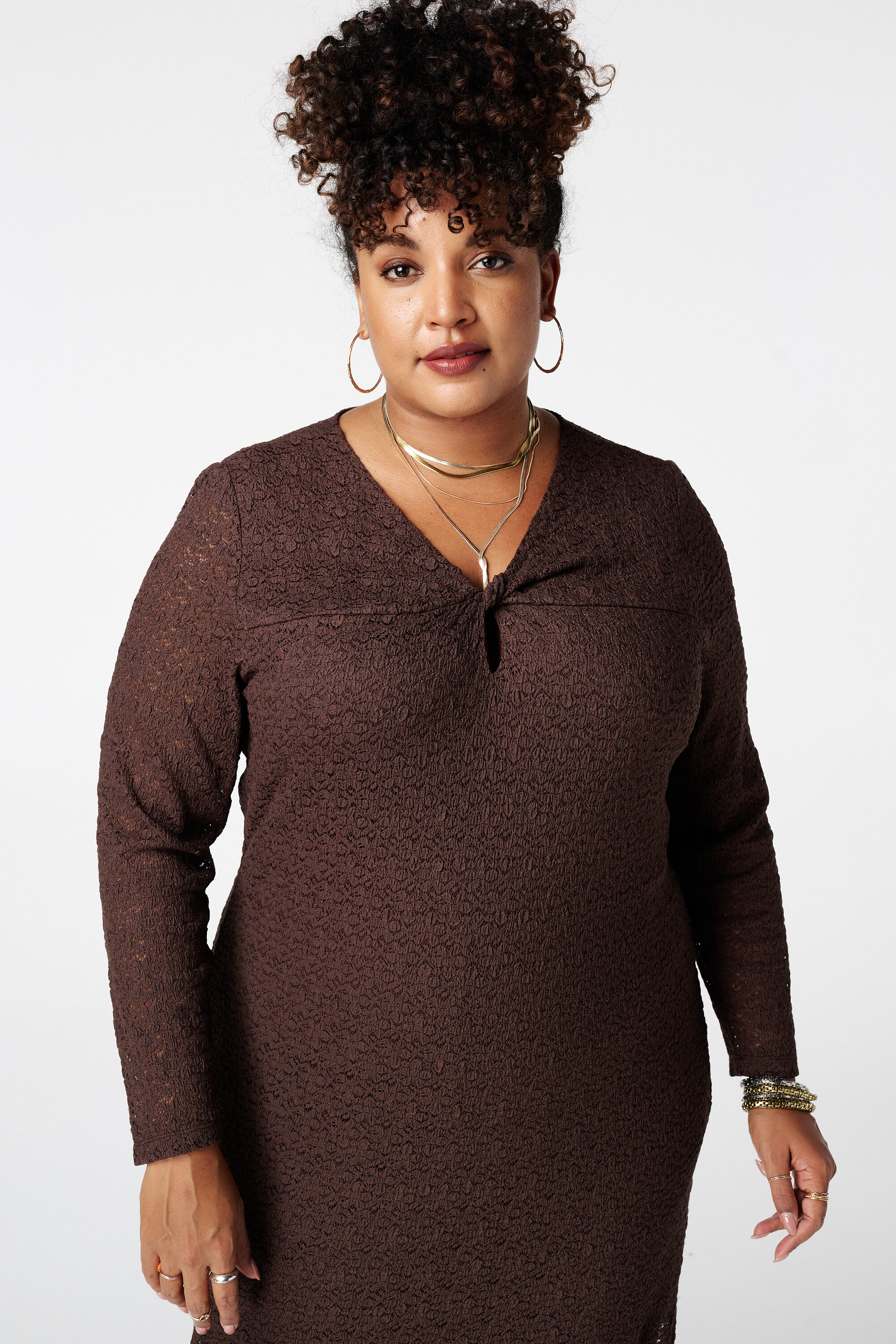 Vestido midi de encaje image number 4