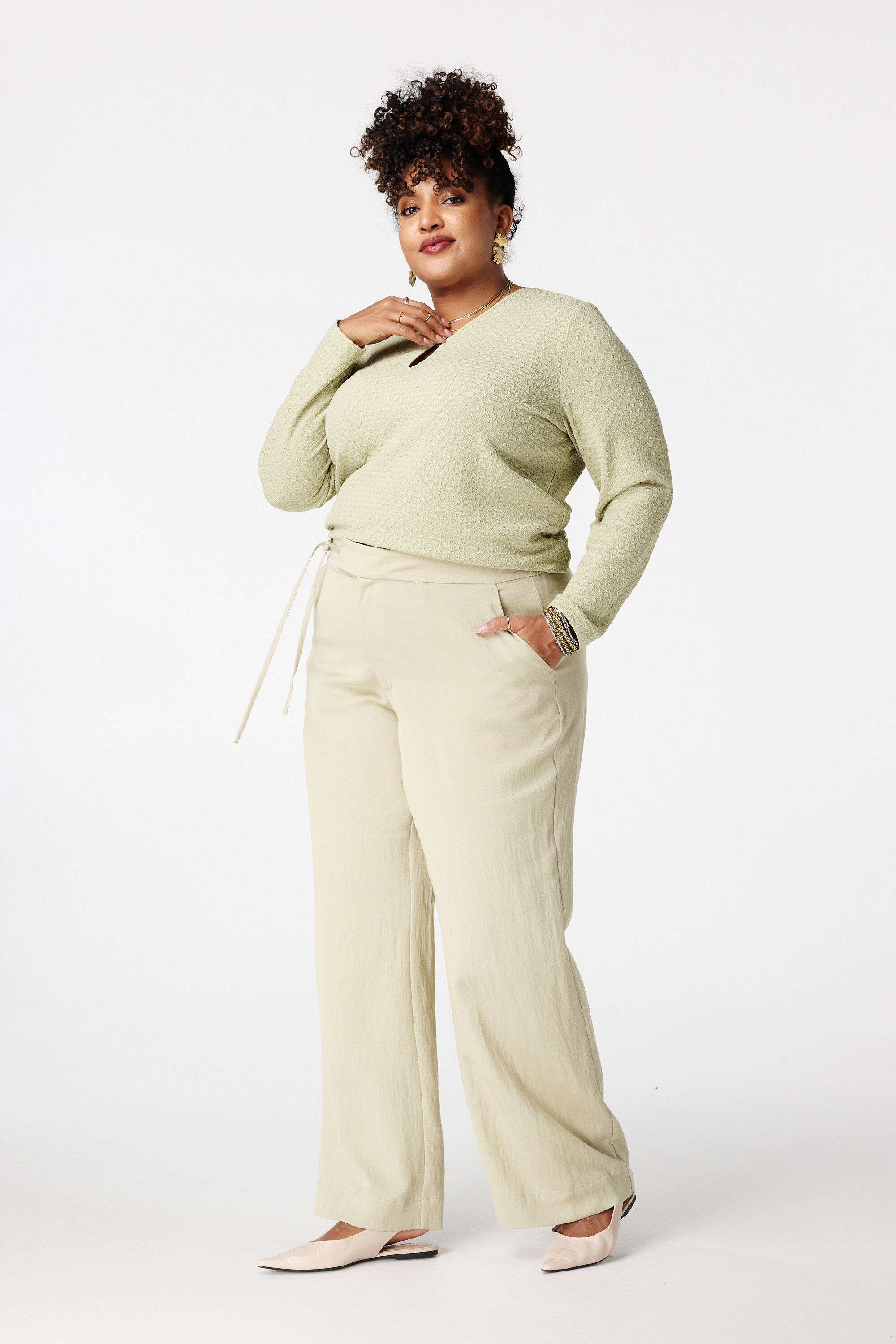 Top con detalle calado image number 5