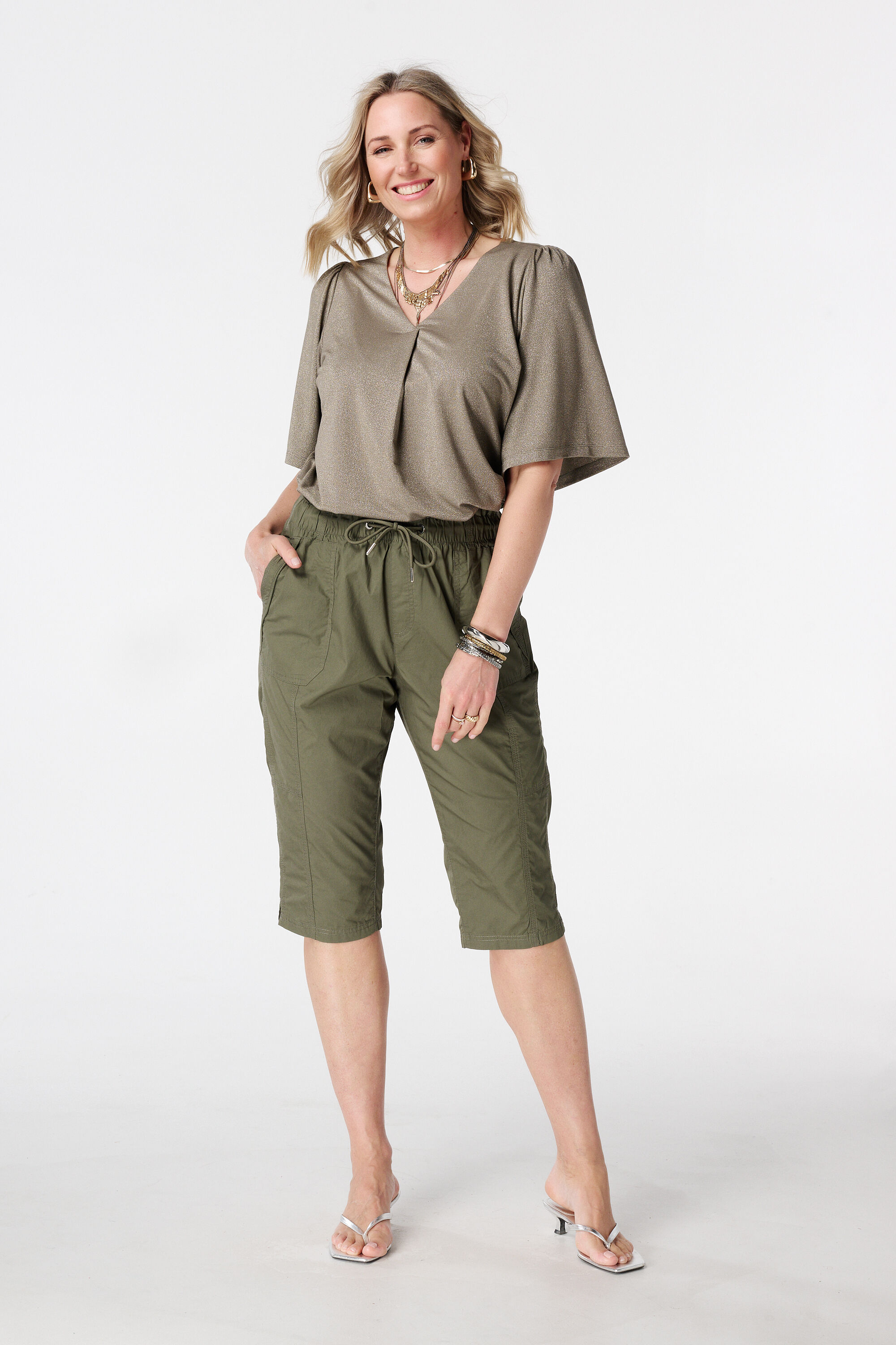 Top con mangas mariposa image number 5