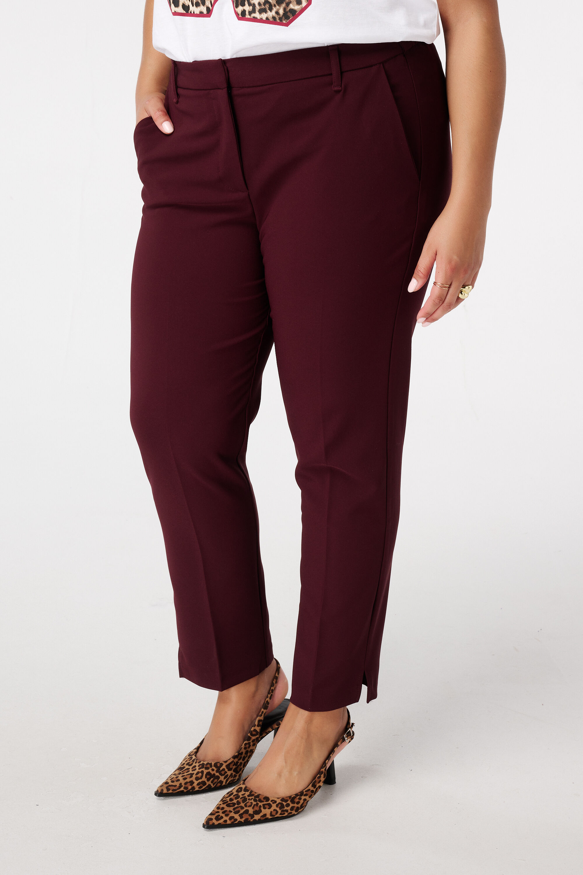 Pantal&oacute;n straight-leg image number 5