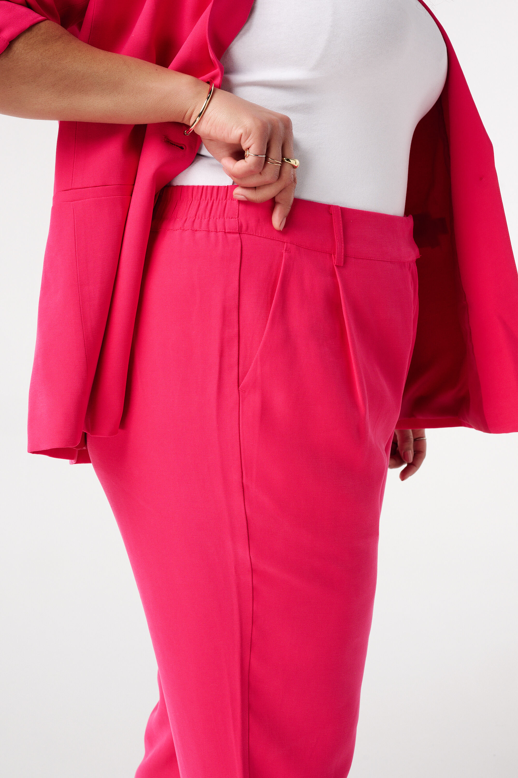 Pantalones con cintura el&aacute;stica image number 4