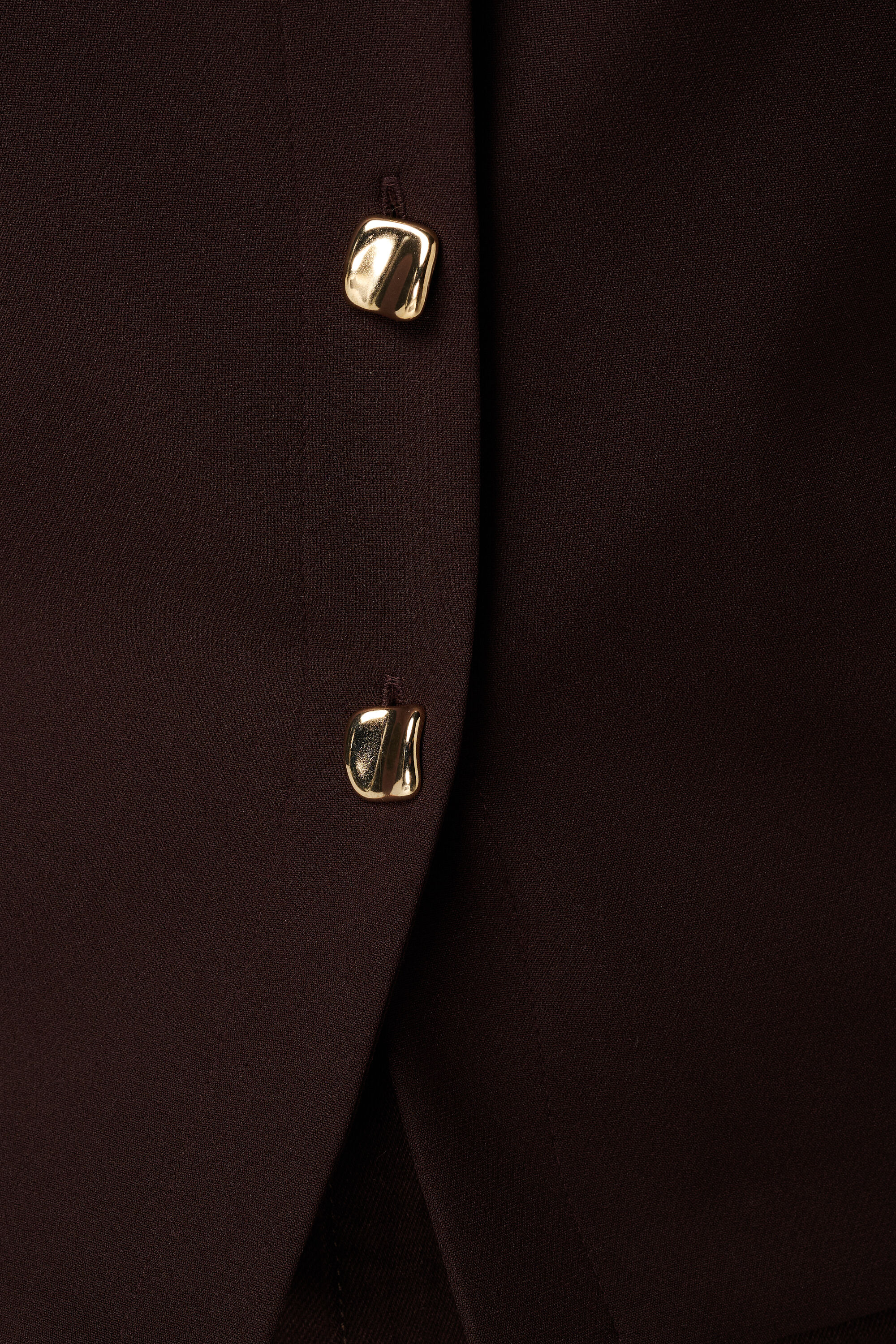 Top con mangas abullonadas cortas image number 6