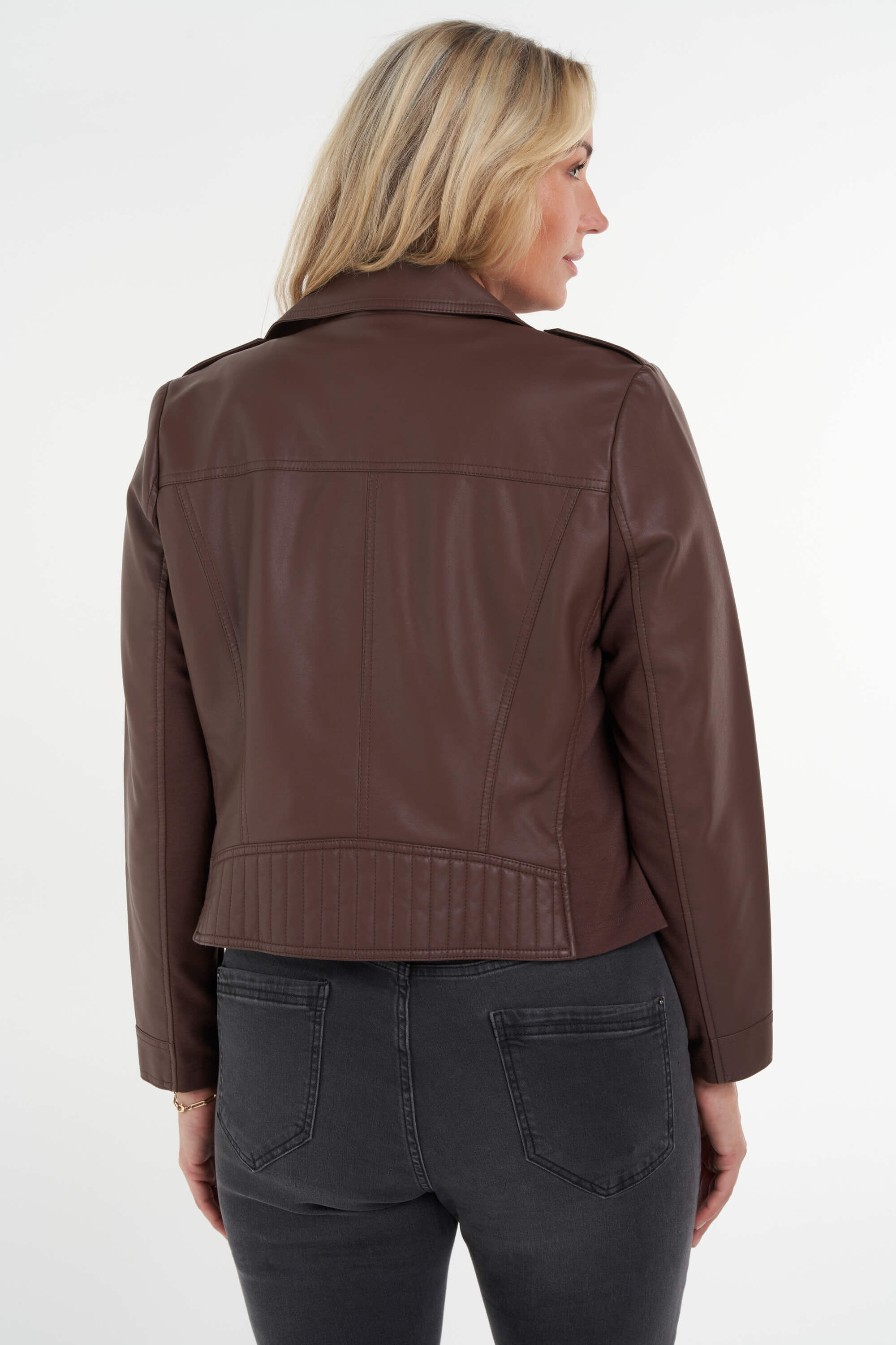 Chaqueta motera de cuero sint&eacute;tico image number 3