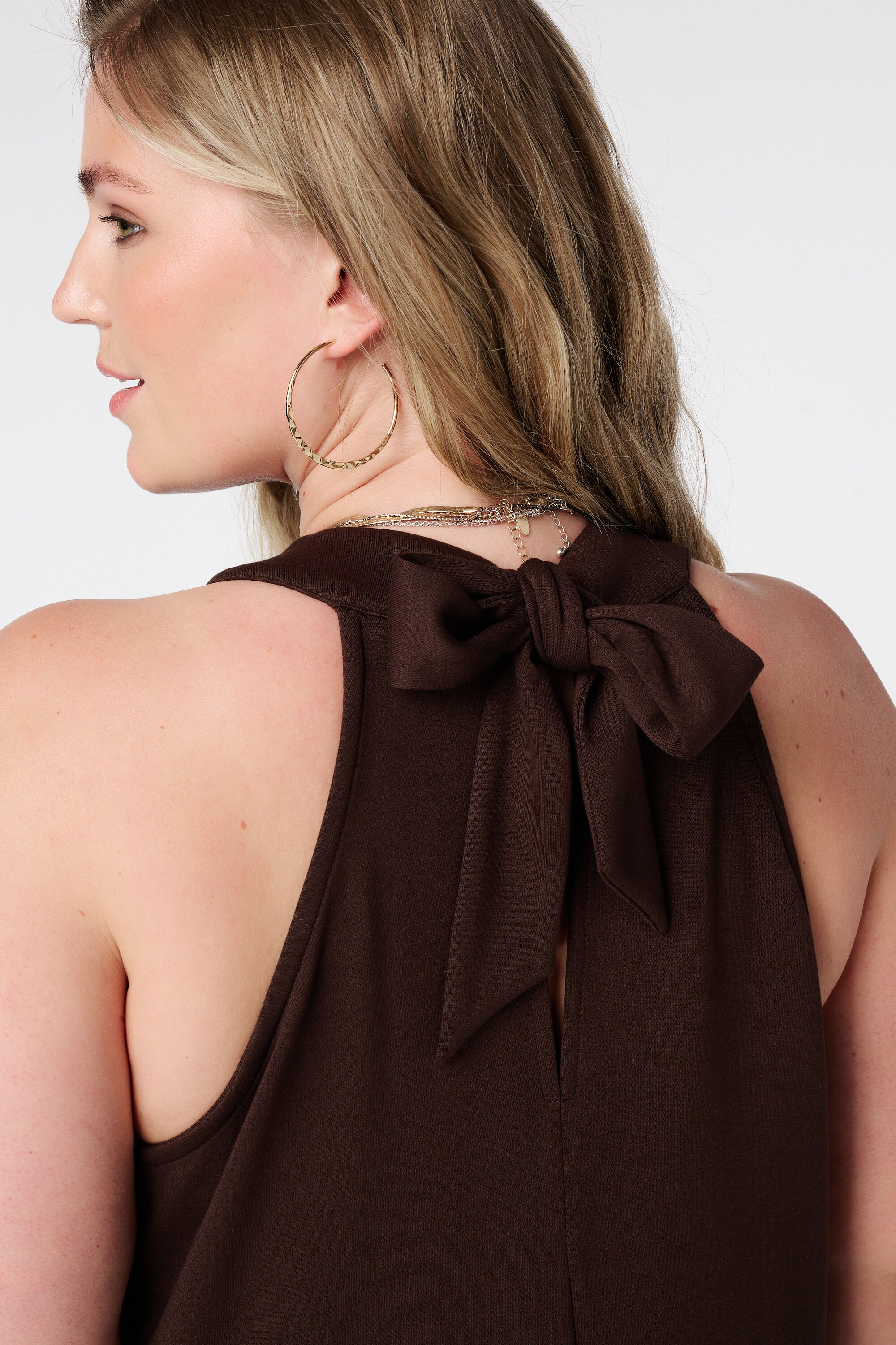 Vestido maxi con halter image number 3