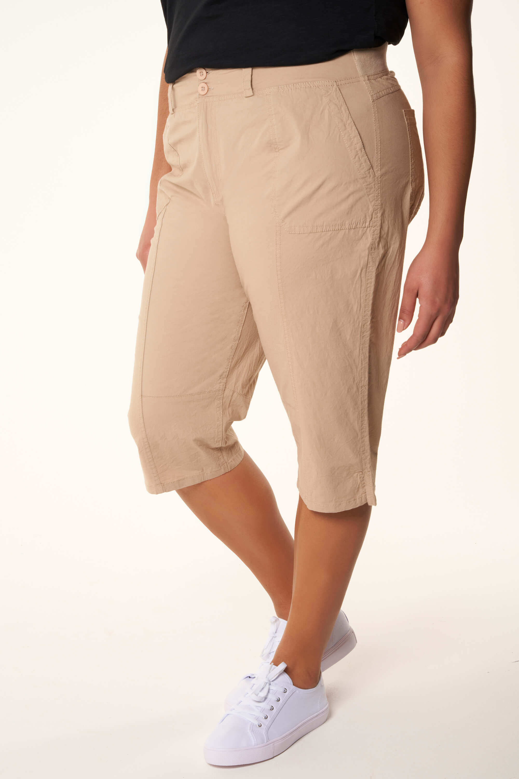 Capri  image number 5