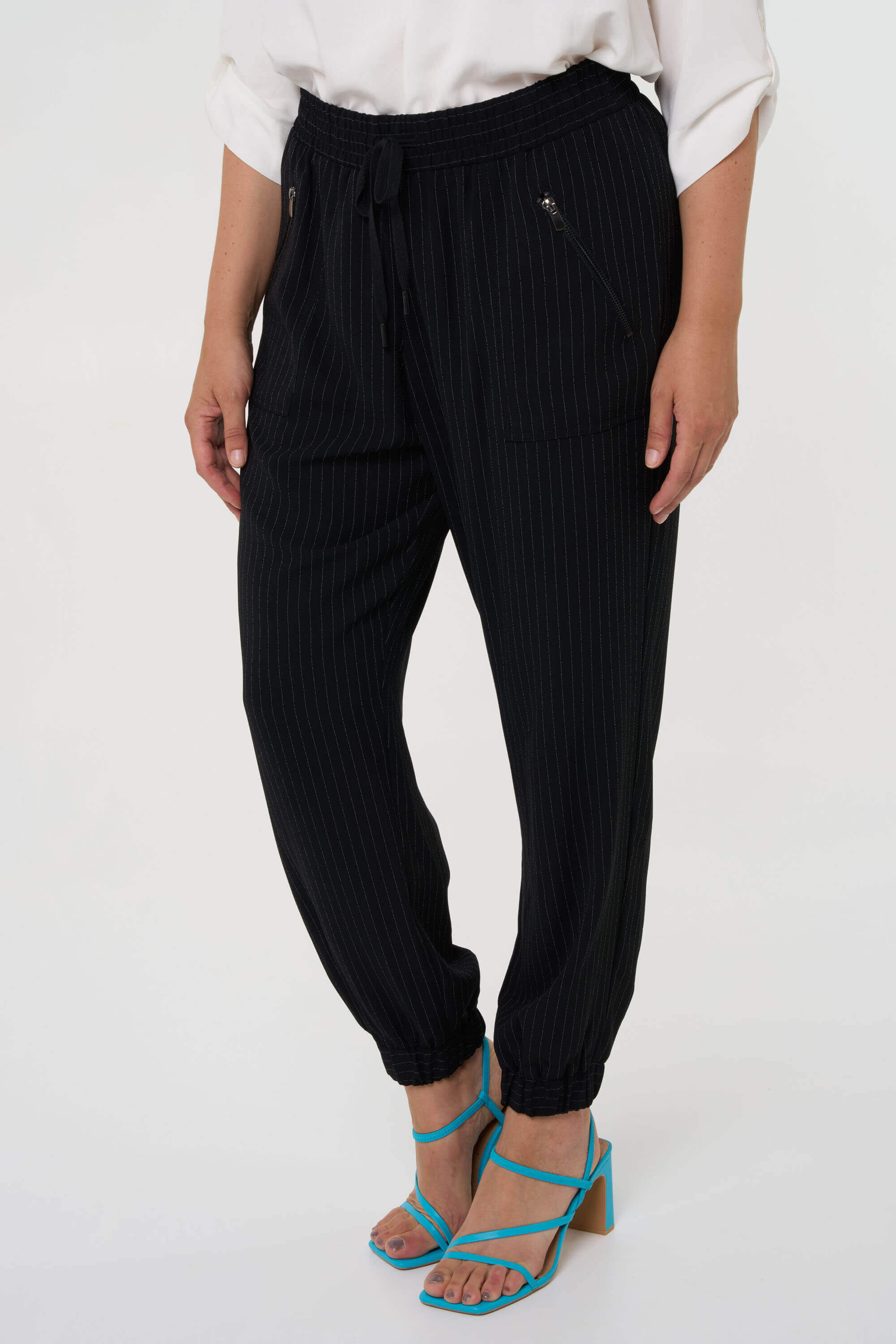 Pantalones de raya diplom&aacute;tica image number 6